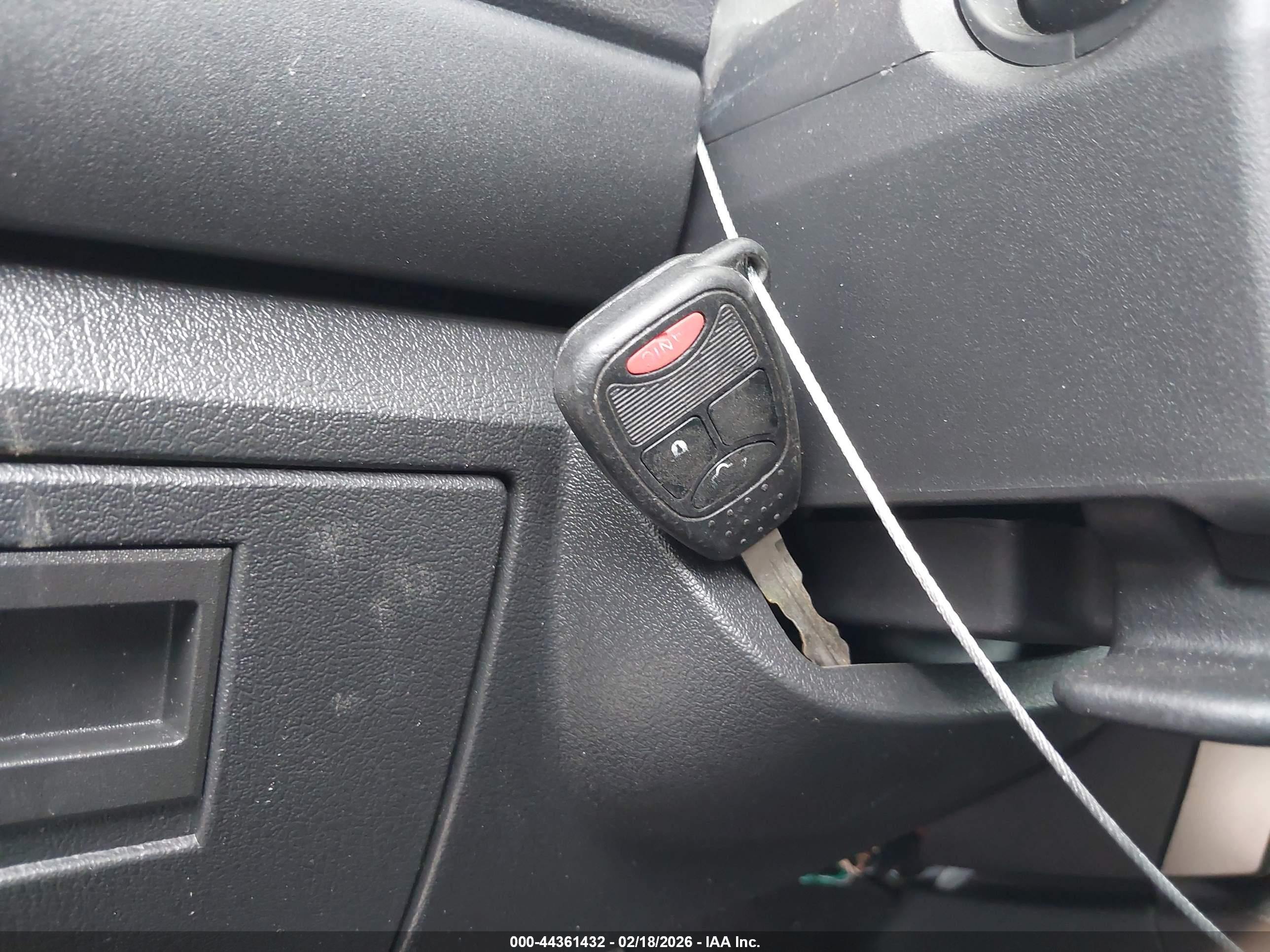 JEEP LIBERTY image 11