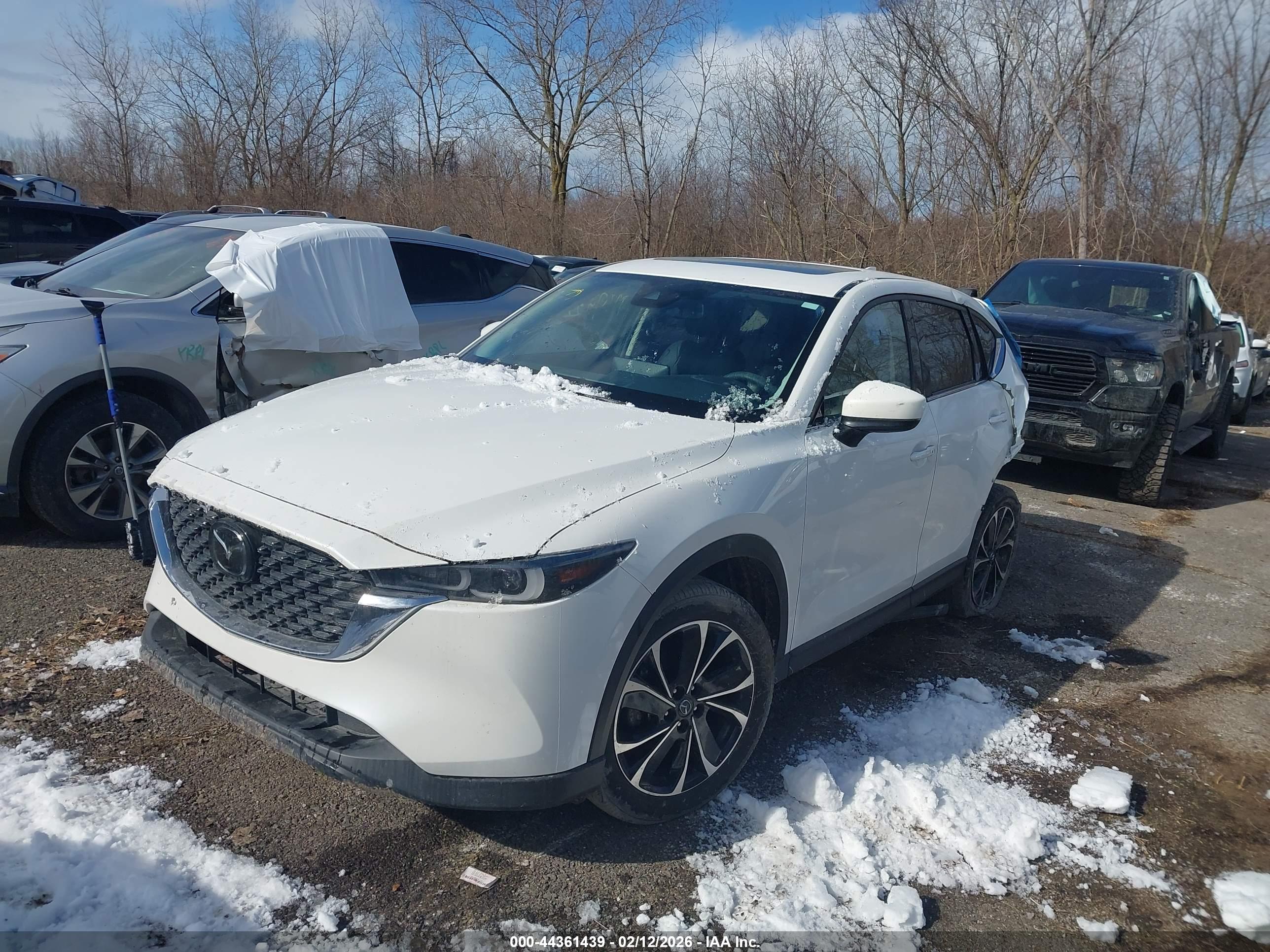 MAZDA CX-5 image 2