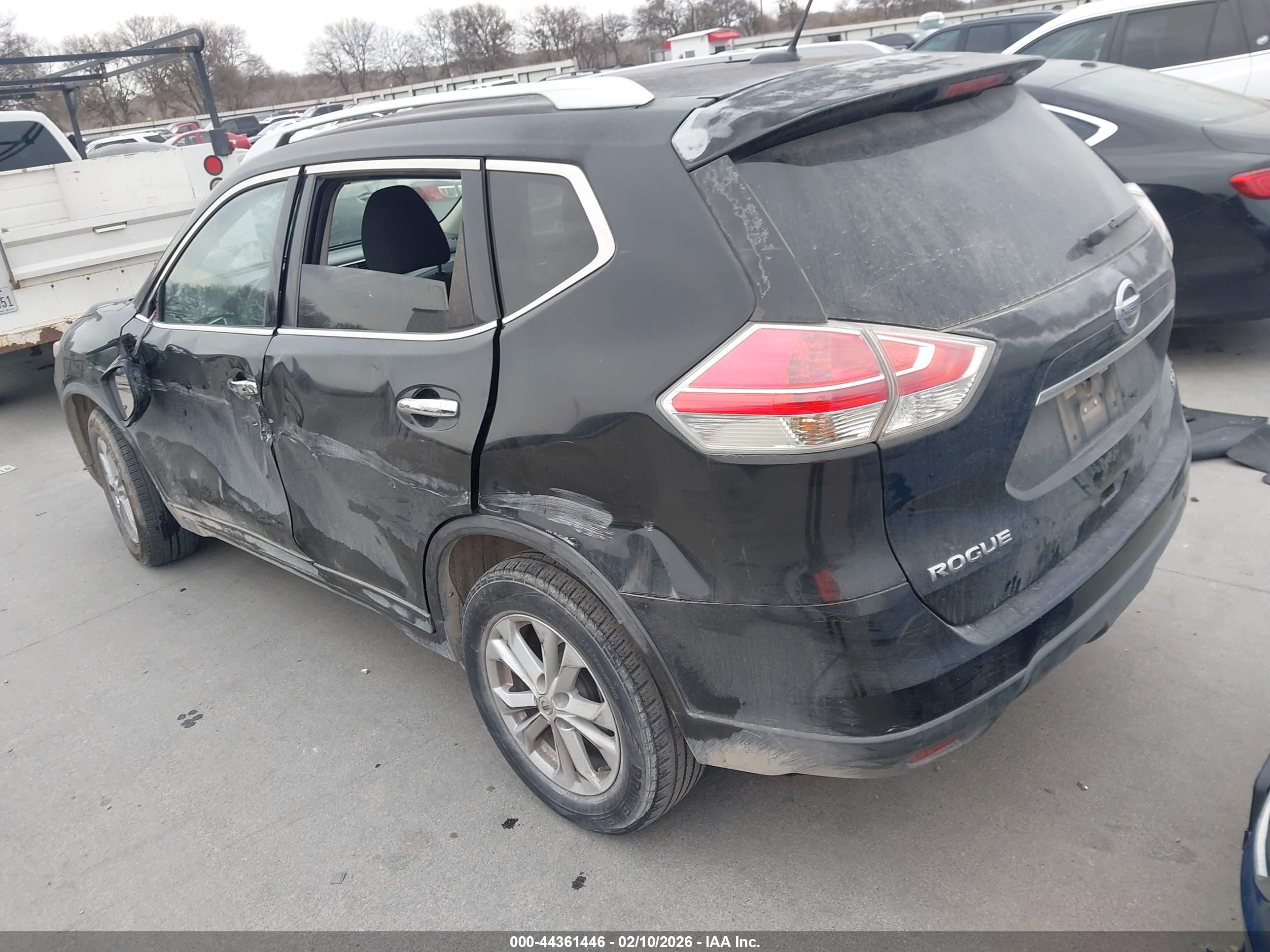 NISSAN ROGUE image 3