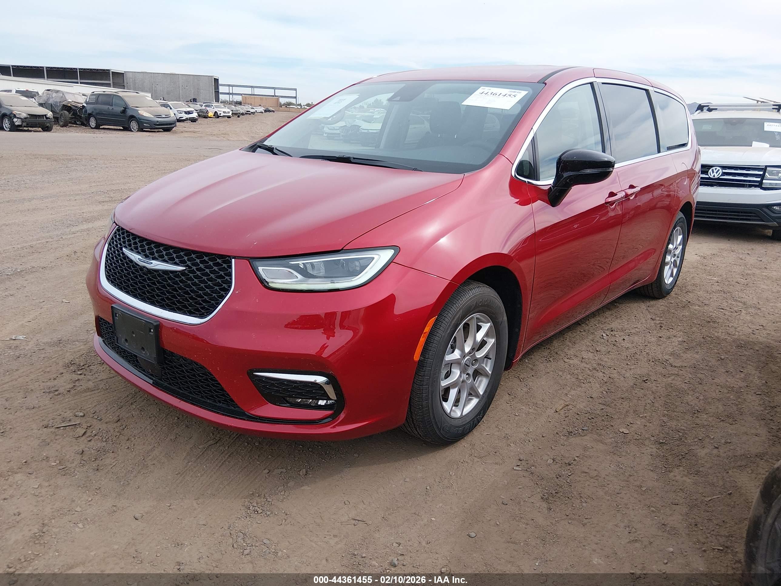 CHRYSLER PACIFICA image 2