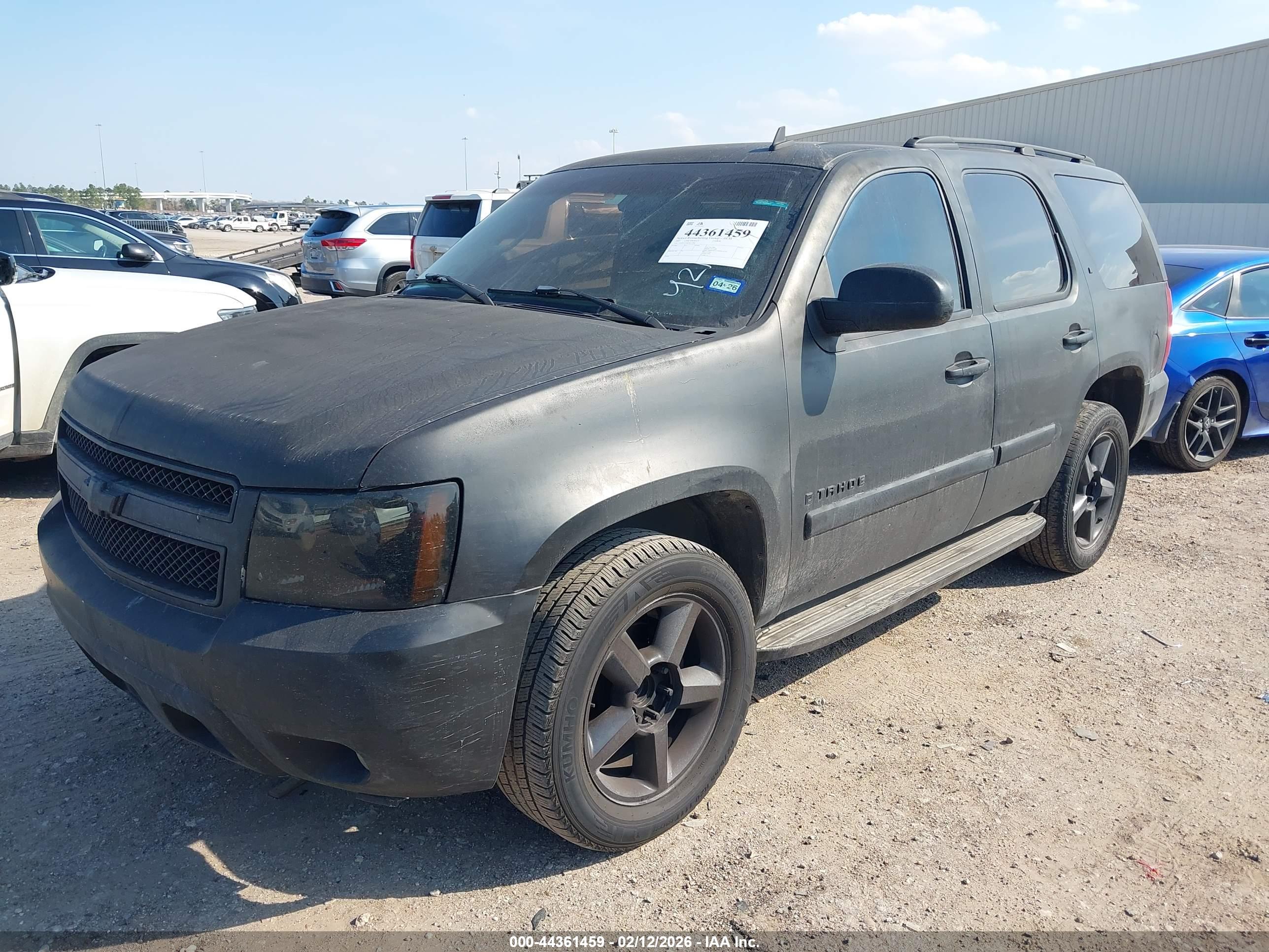 CHEVROLET TAHOE image 2