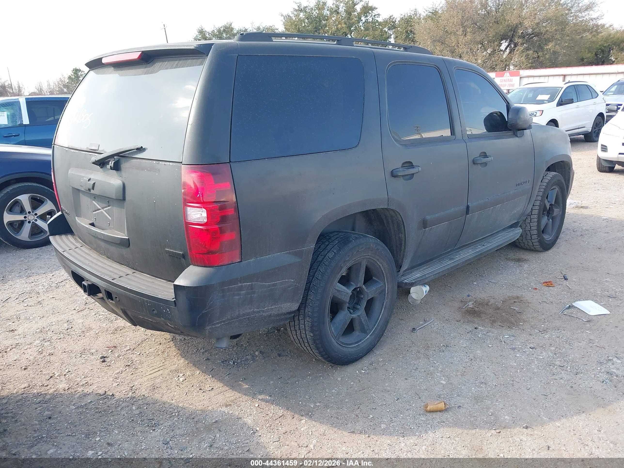 CHEVROLET TAHOE image 4