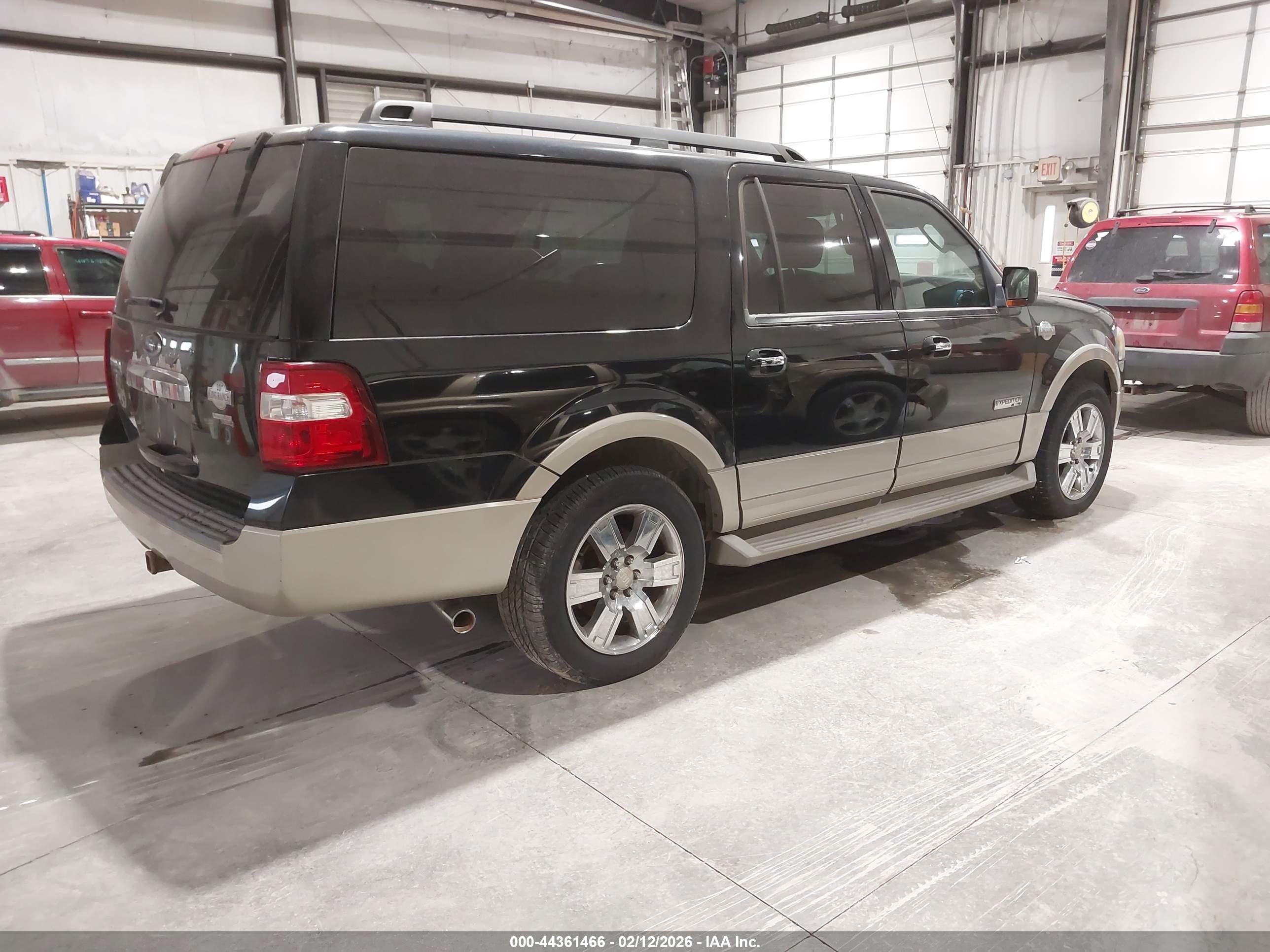 FORD EXPEDITION image 4