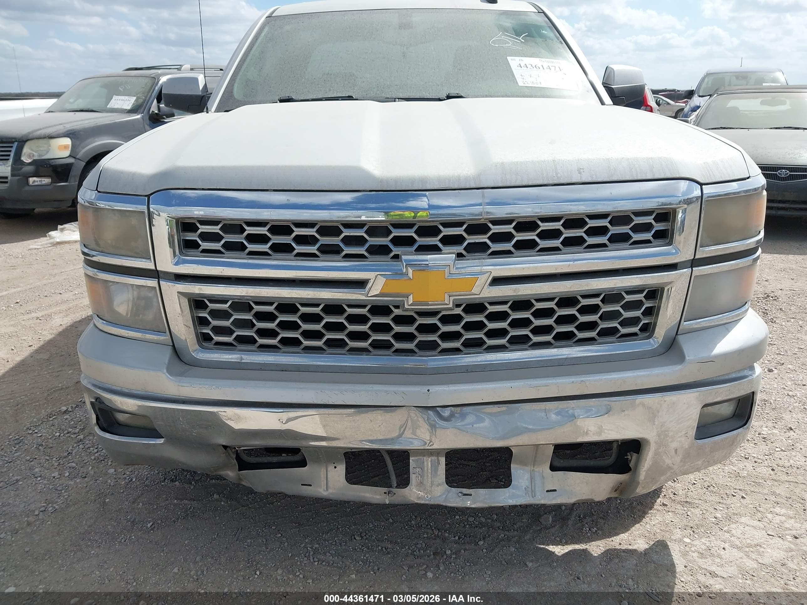 CHEVROLET SILVERADO image 6