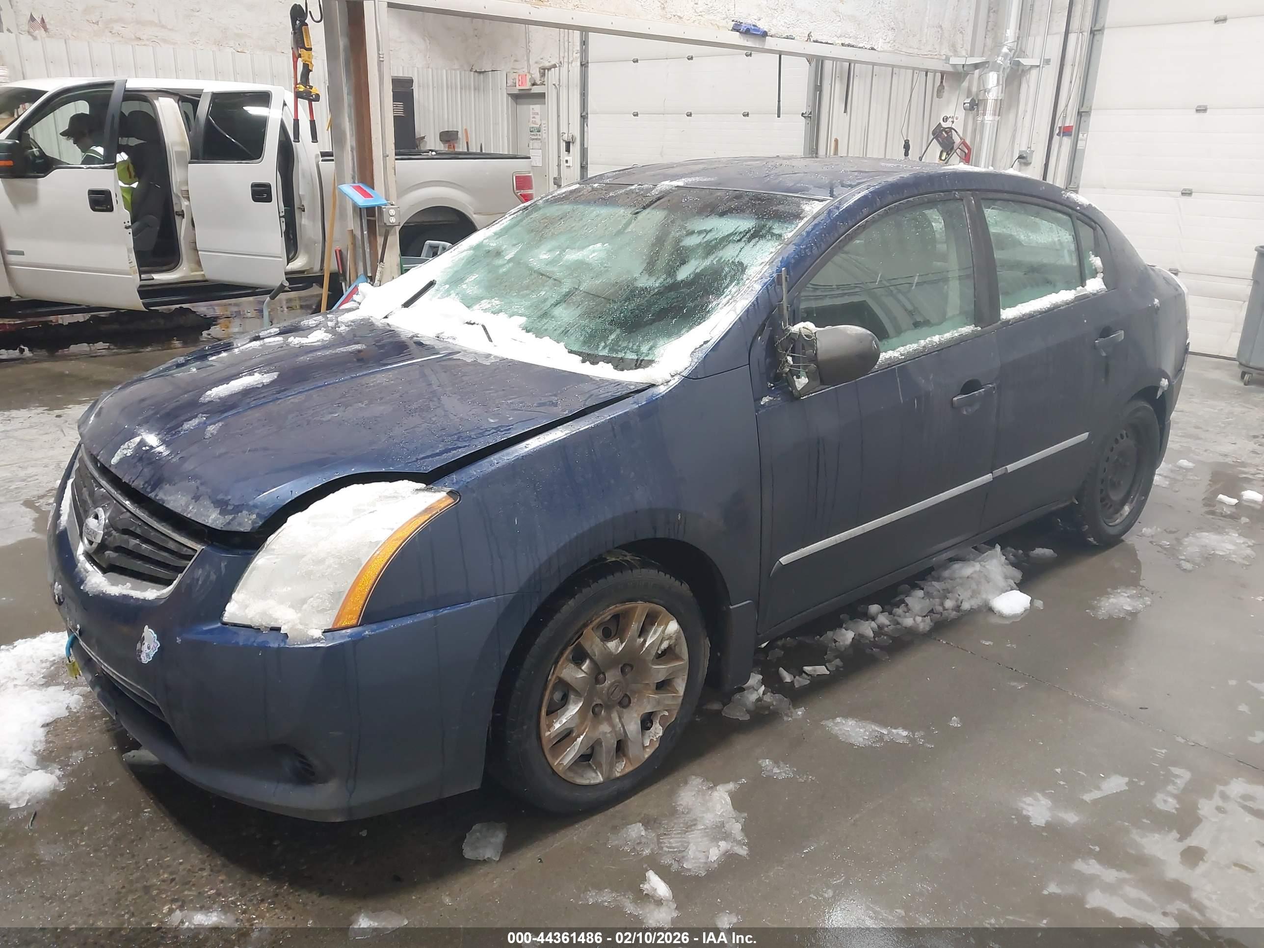 NISSAN SENTRA image 2