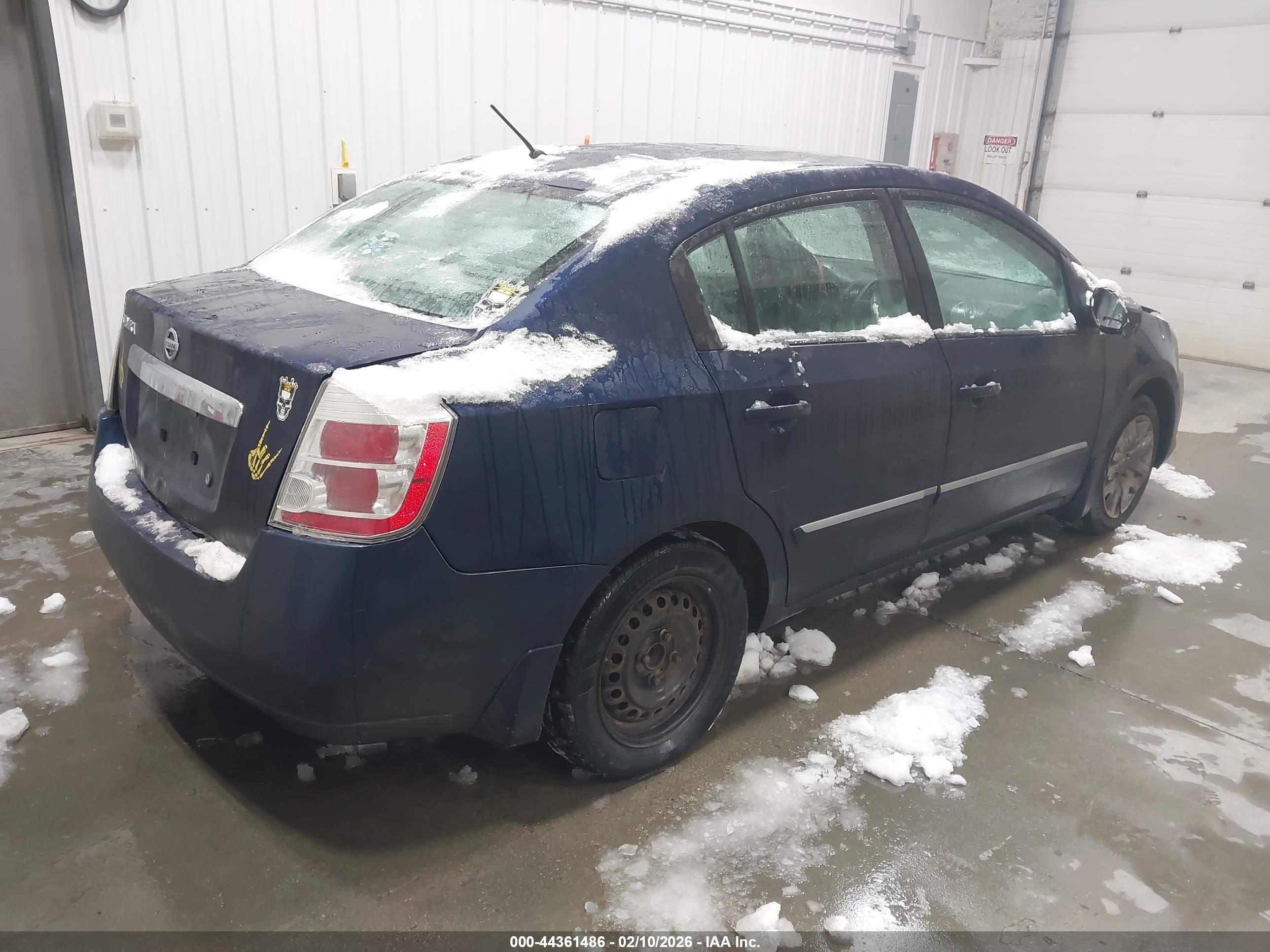NISSAN SENTRA image 4