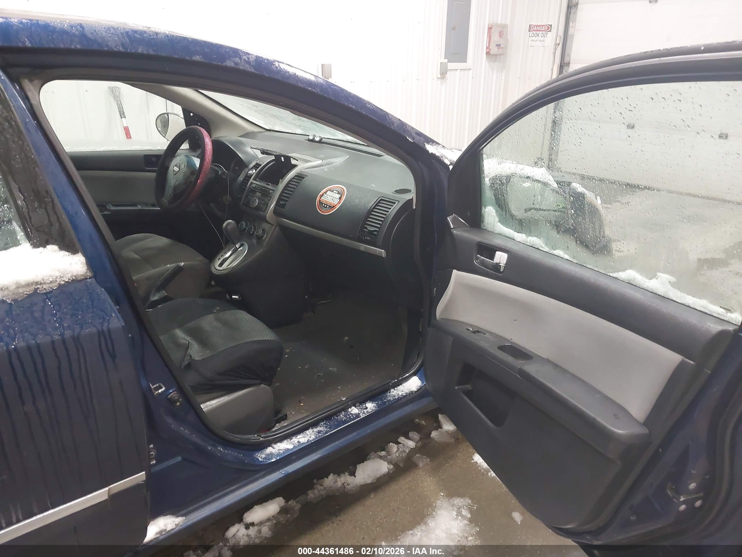 NISSAN SENTRA image 5