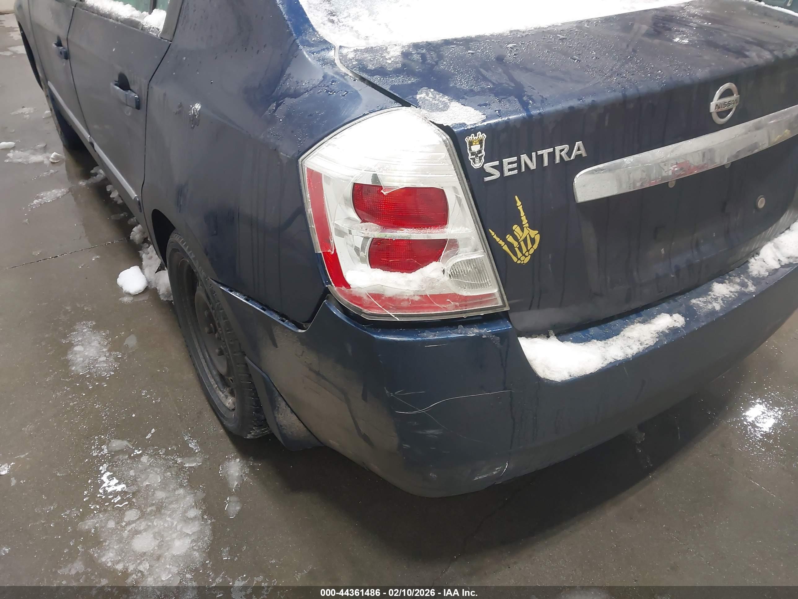 NISSAN SENTRA image 6