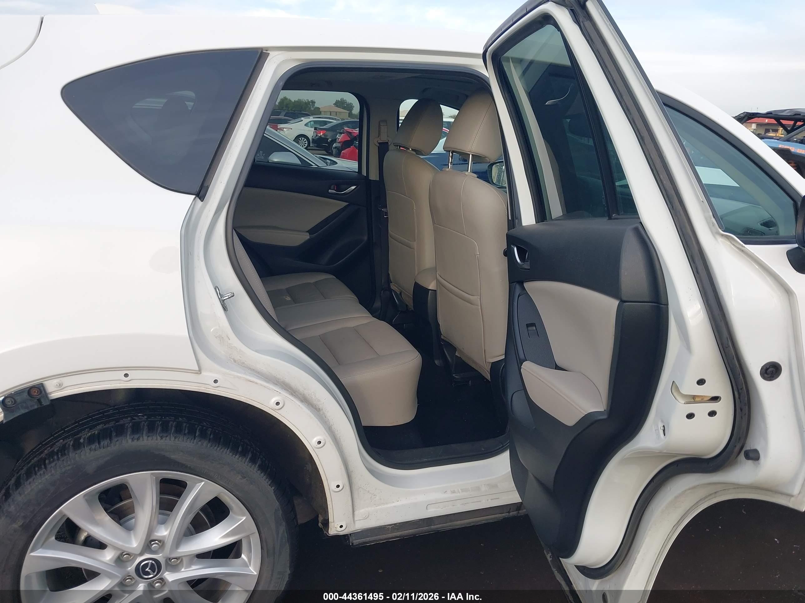 MAZDA CX-5 image 8