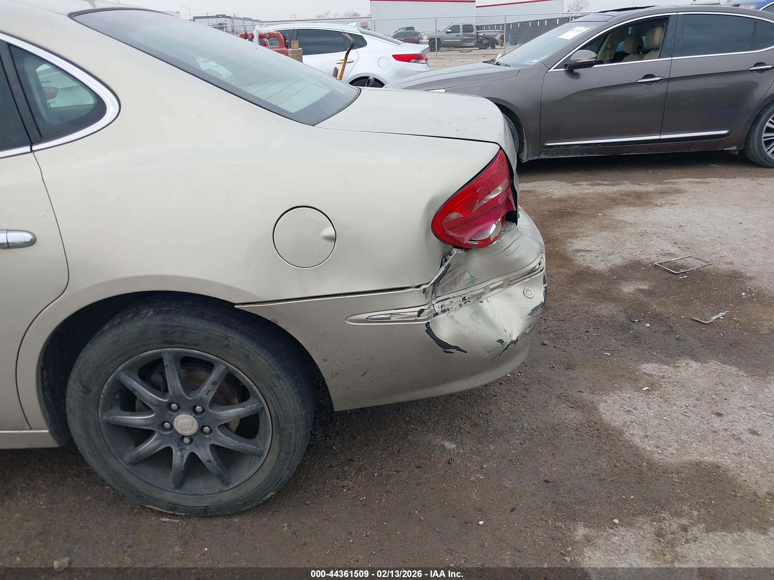 BUICK LACROSSE image 6