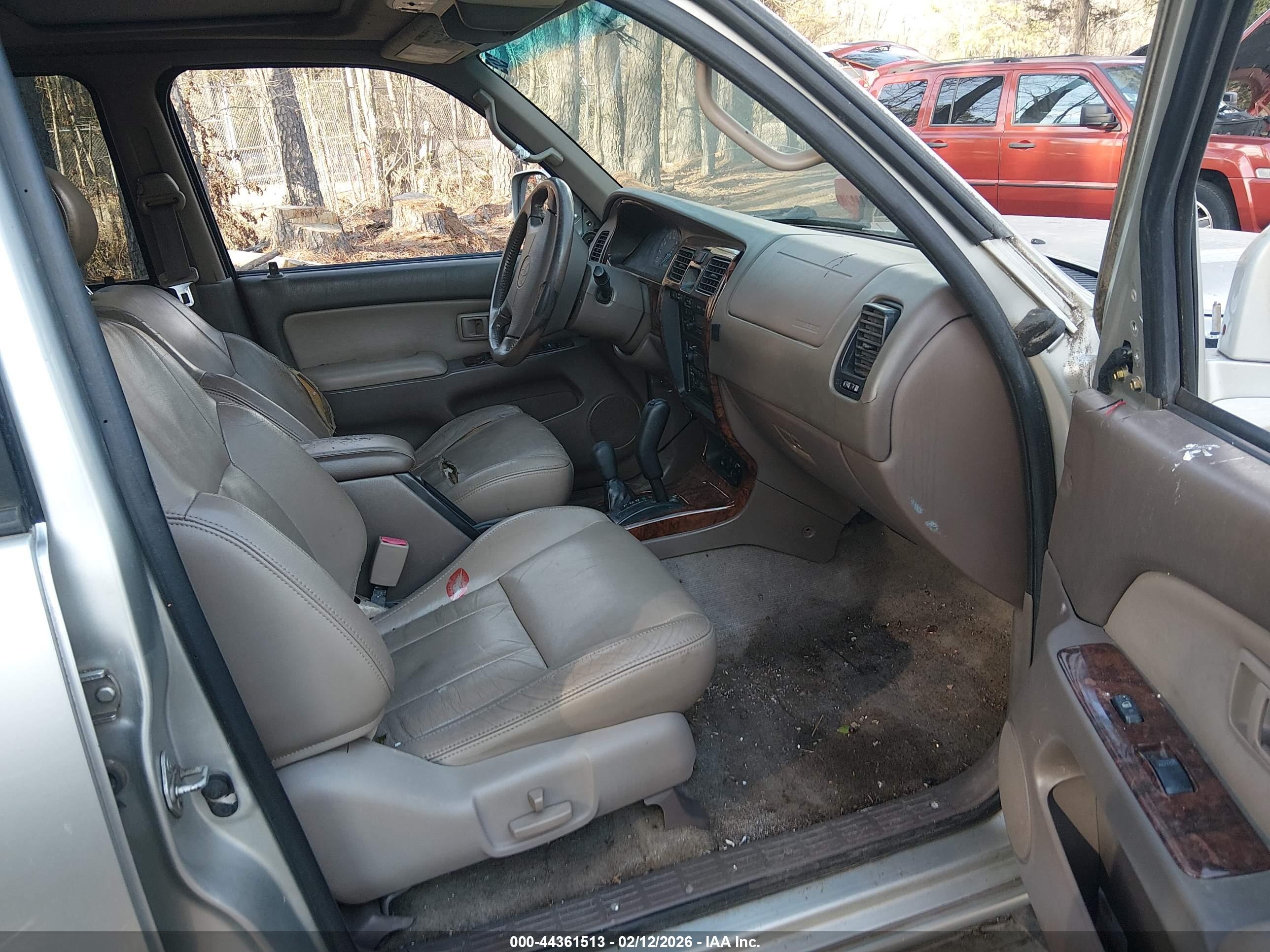 TOYOTA 4RUNNER image 5