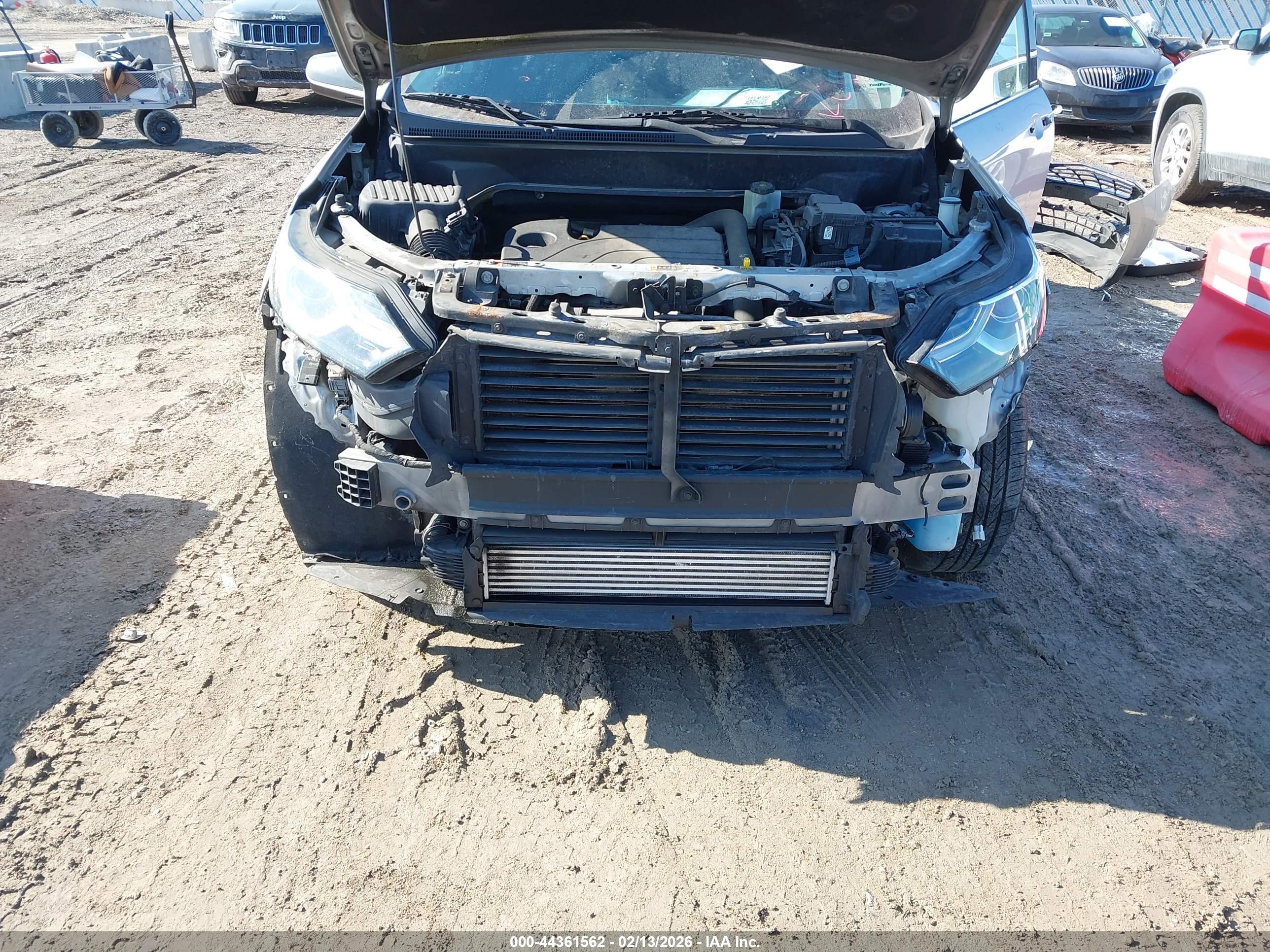 CHEVROLET EQUINOX image 6
