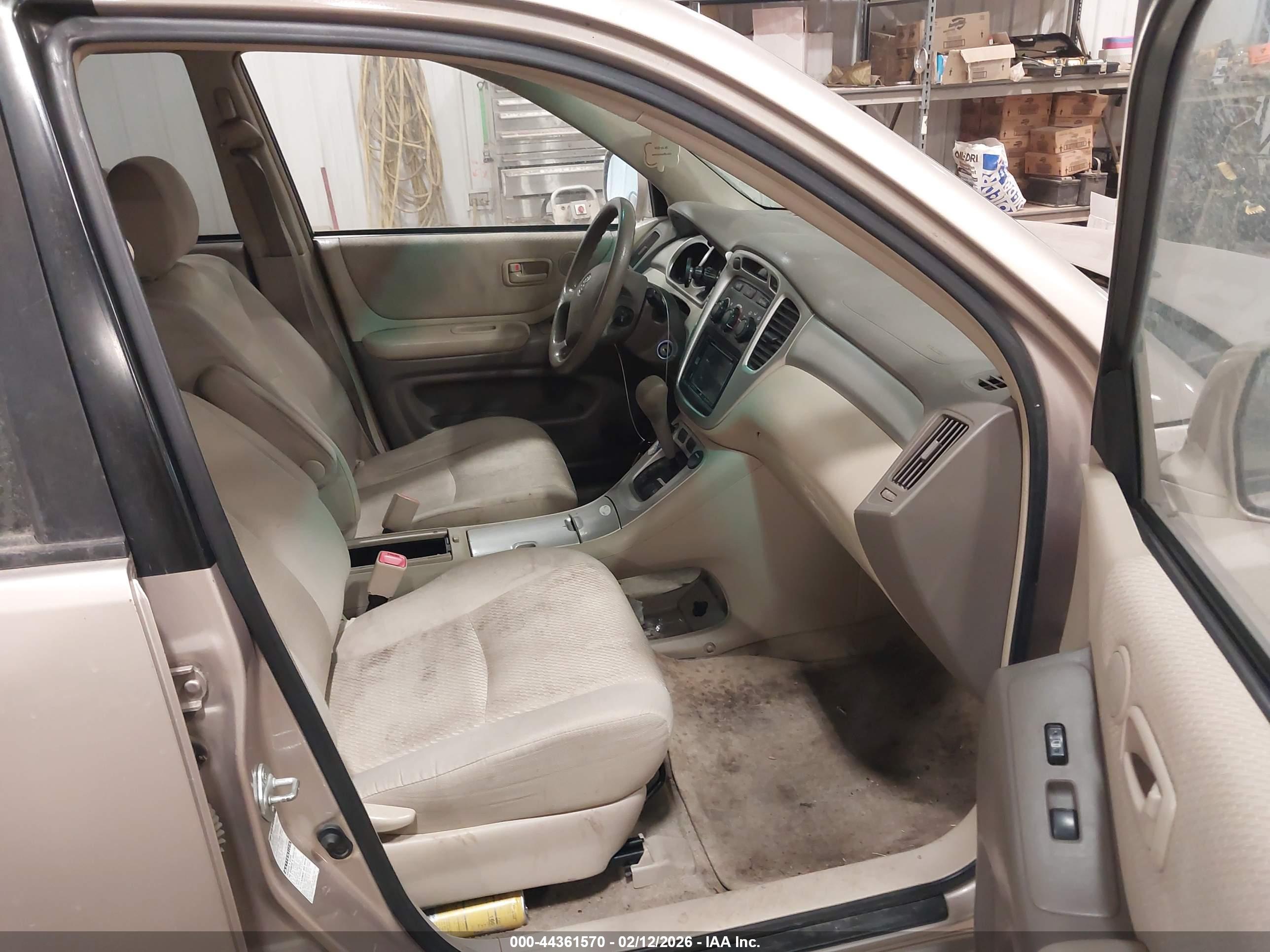 TOYOTA HIGHLANDER image 5