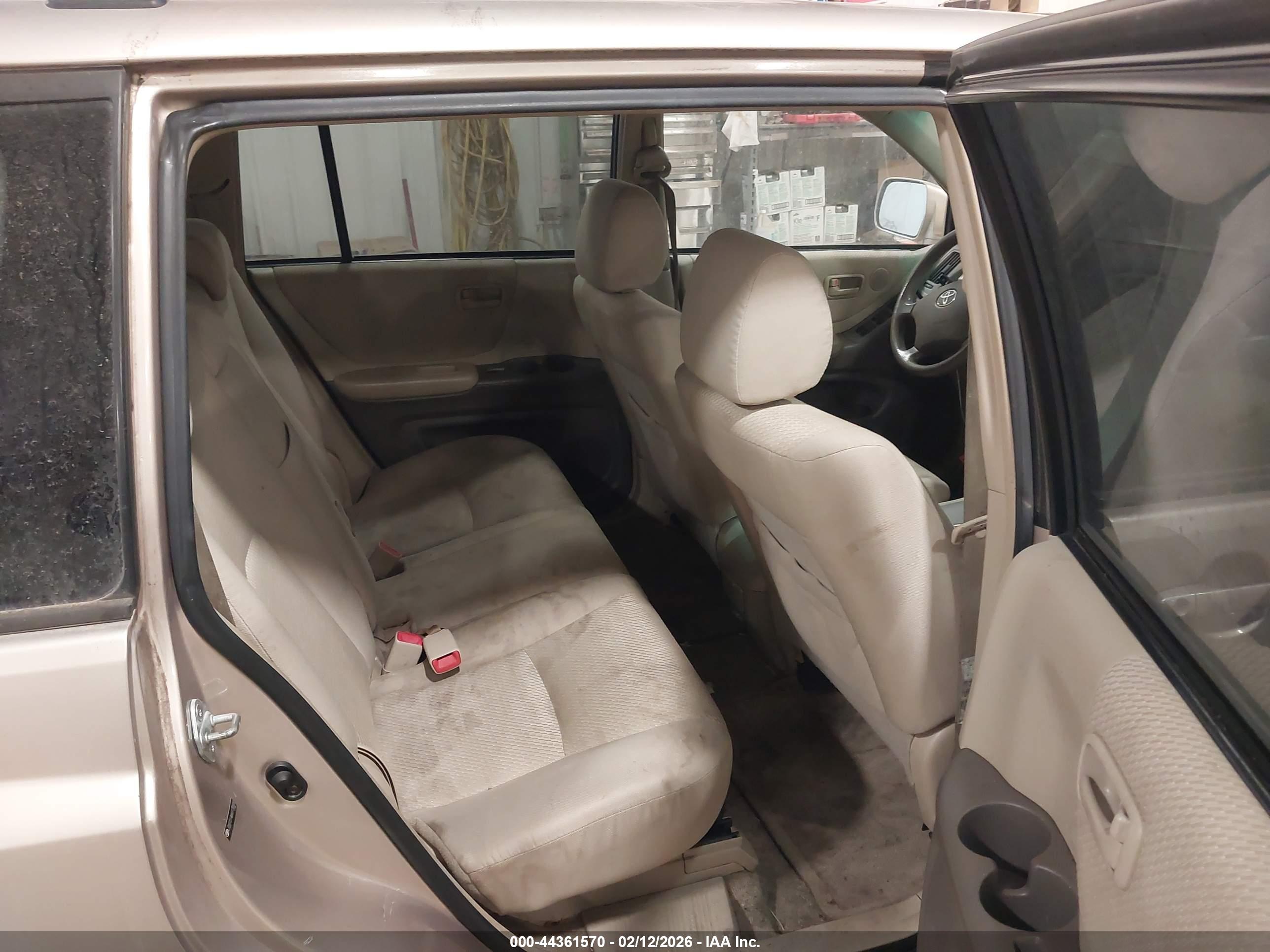 TOYOTA HIGHLANDER image 8