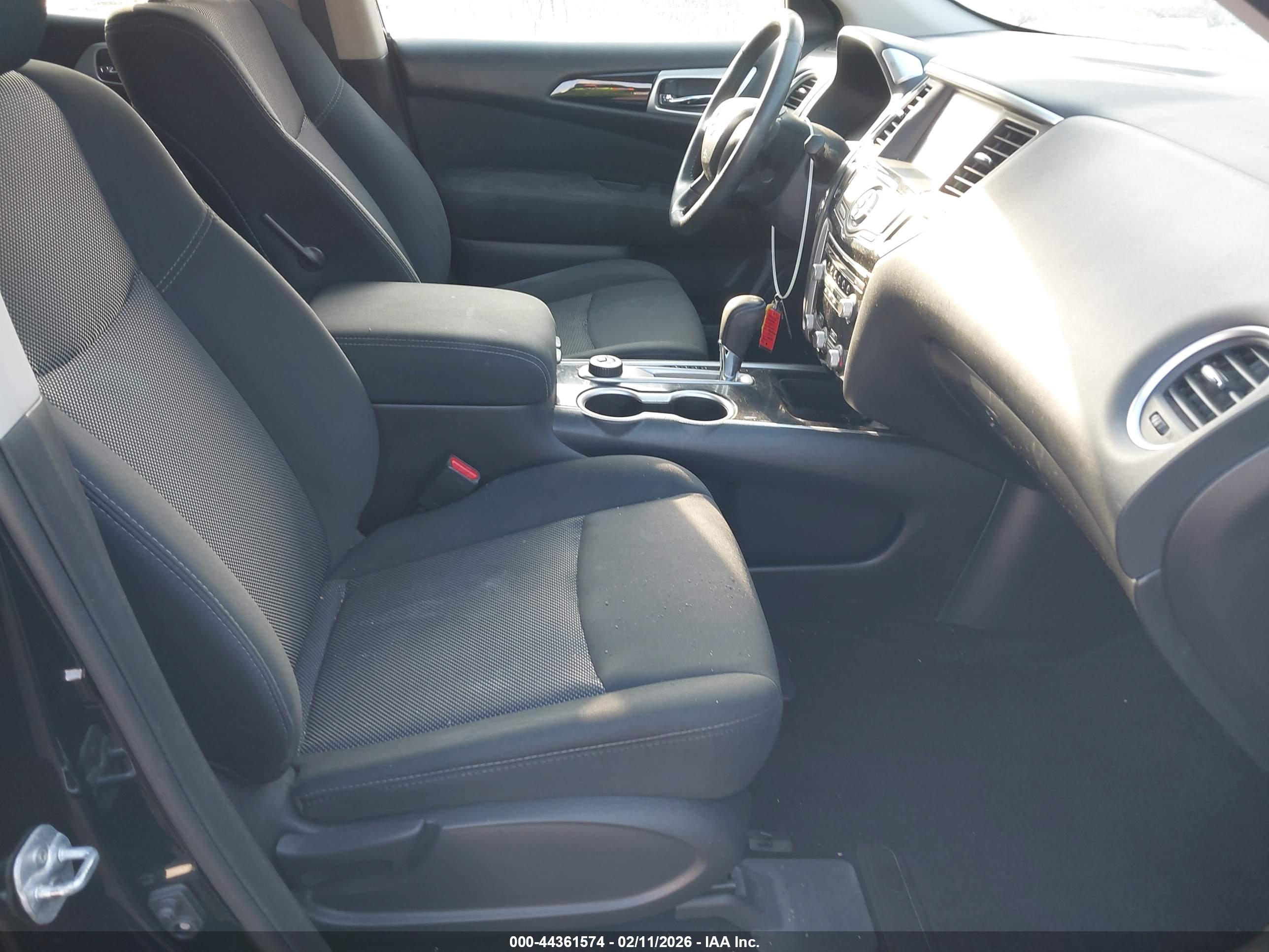 NISSAN PATHFINDER image 5