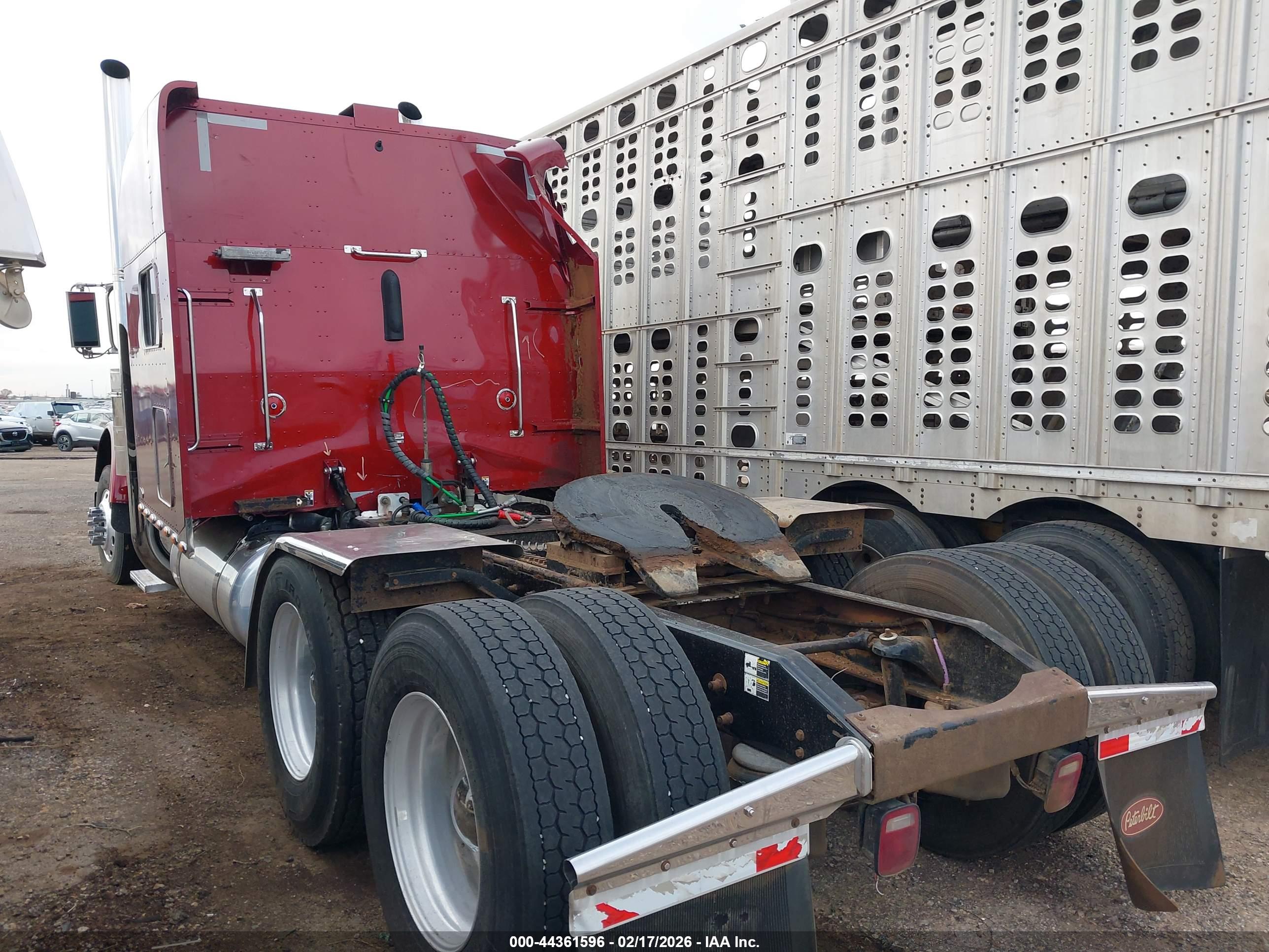 PETERBILT 379 image 3