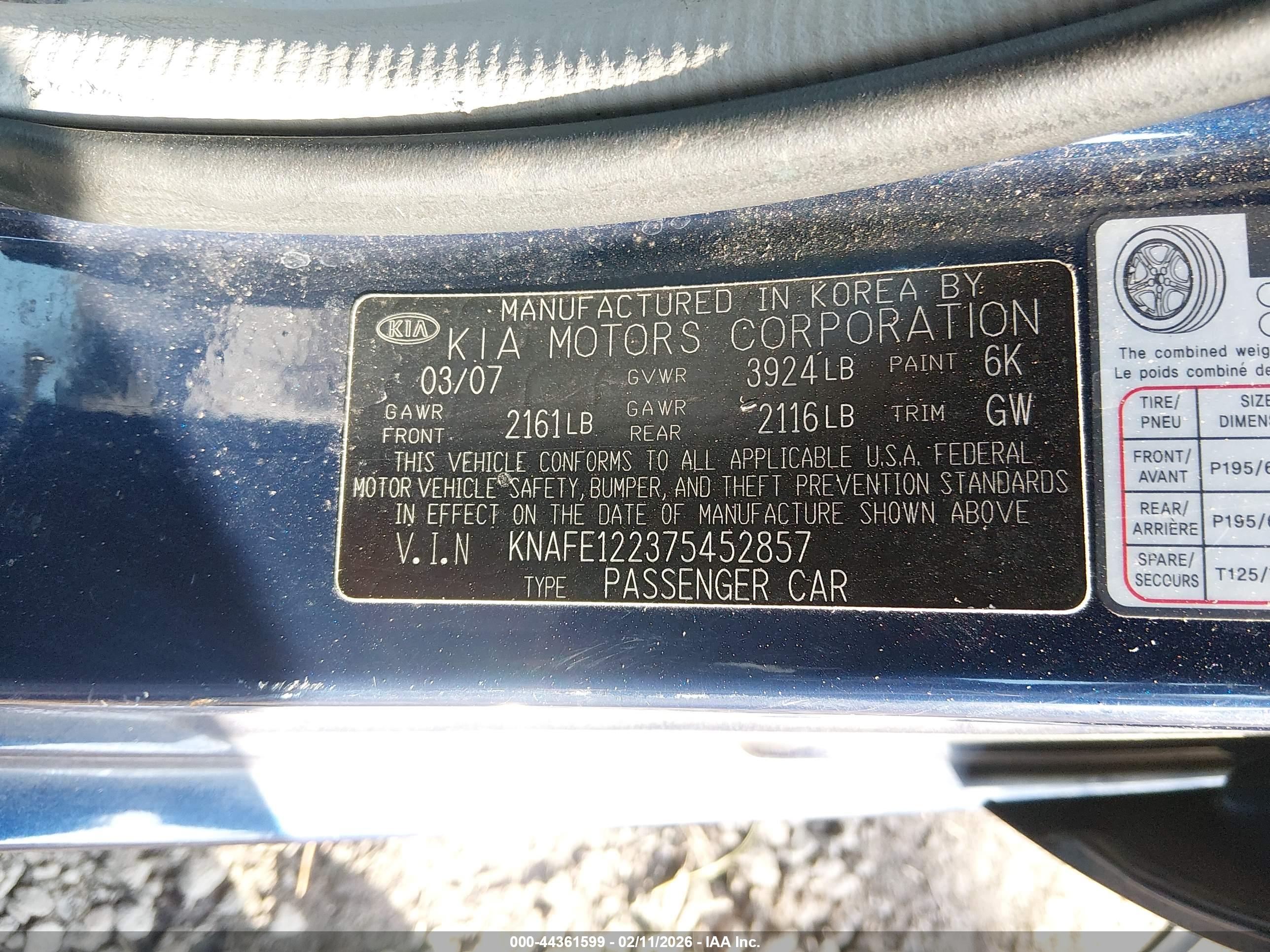 KIA SPECTRA image 9