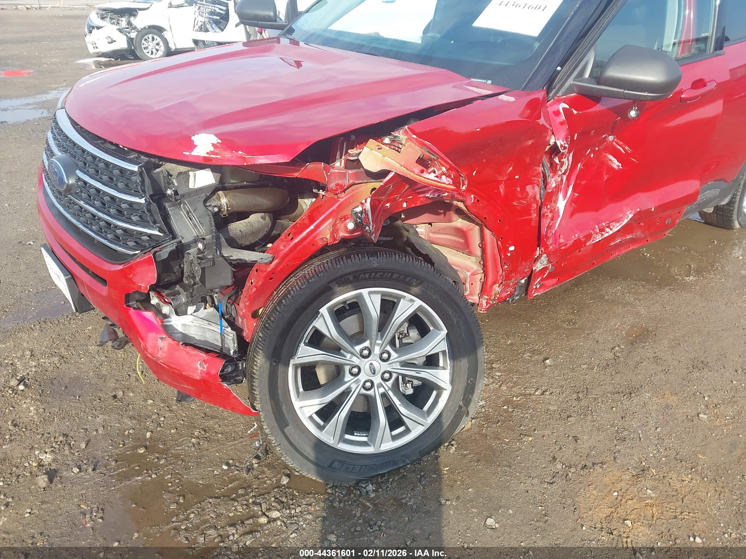 FORD EXPLORER image 6