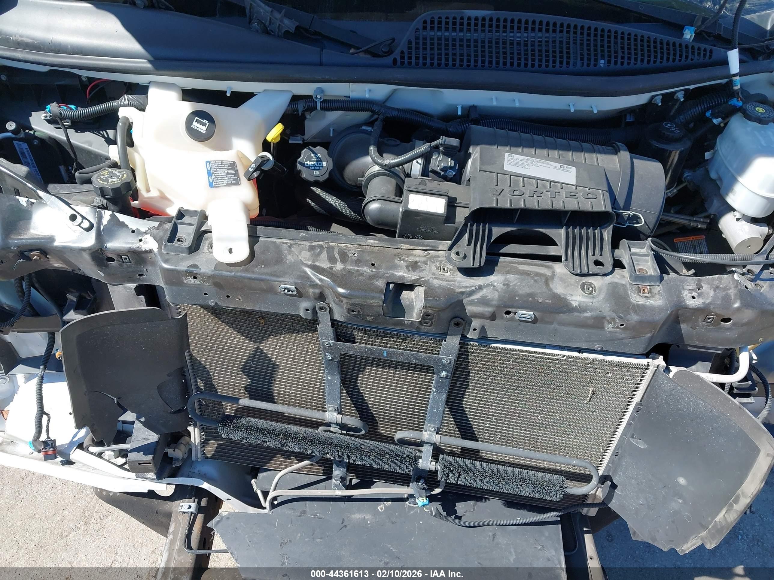 CHEVROLET EXPRESS image 10