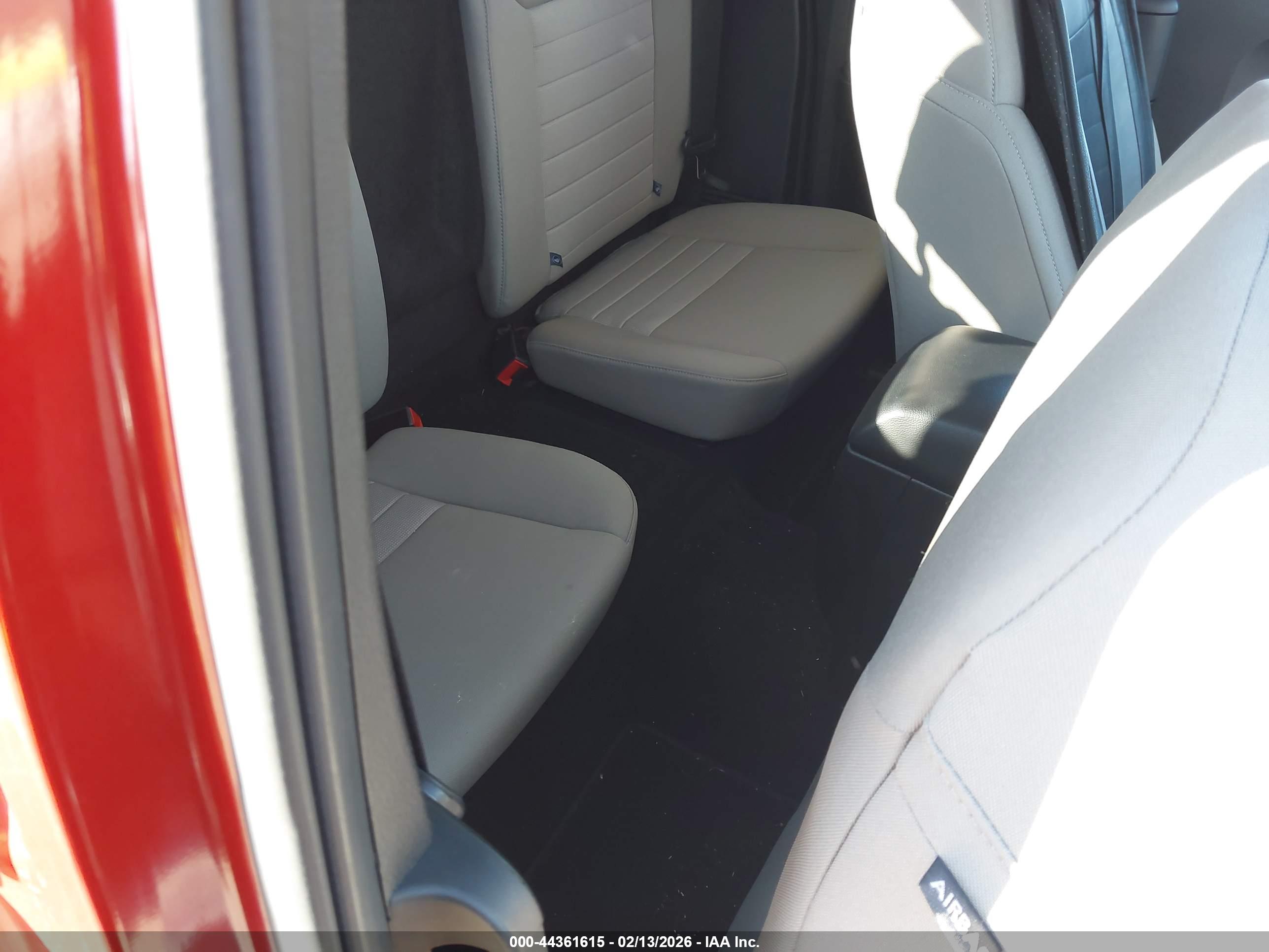 FORD RANGER image 8