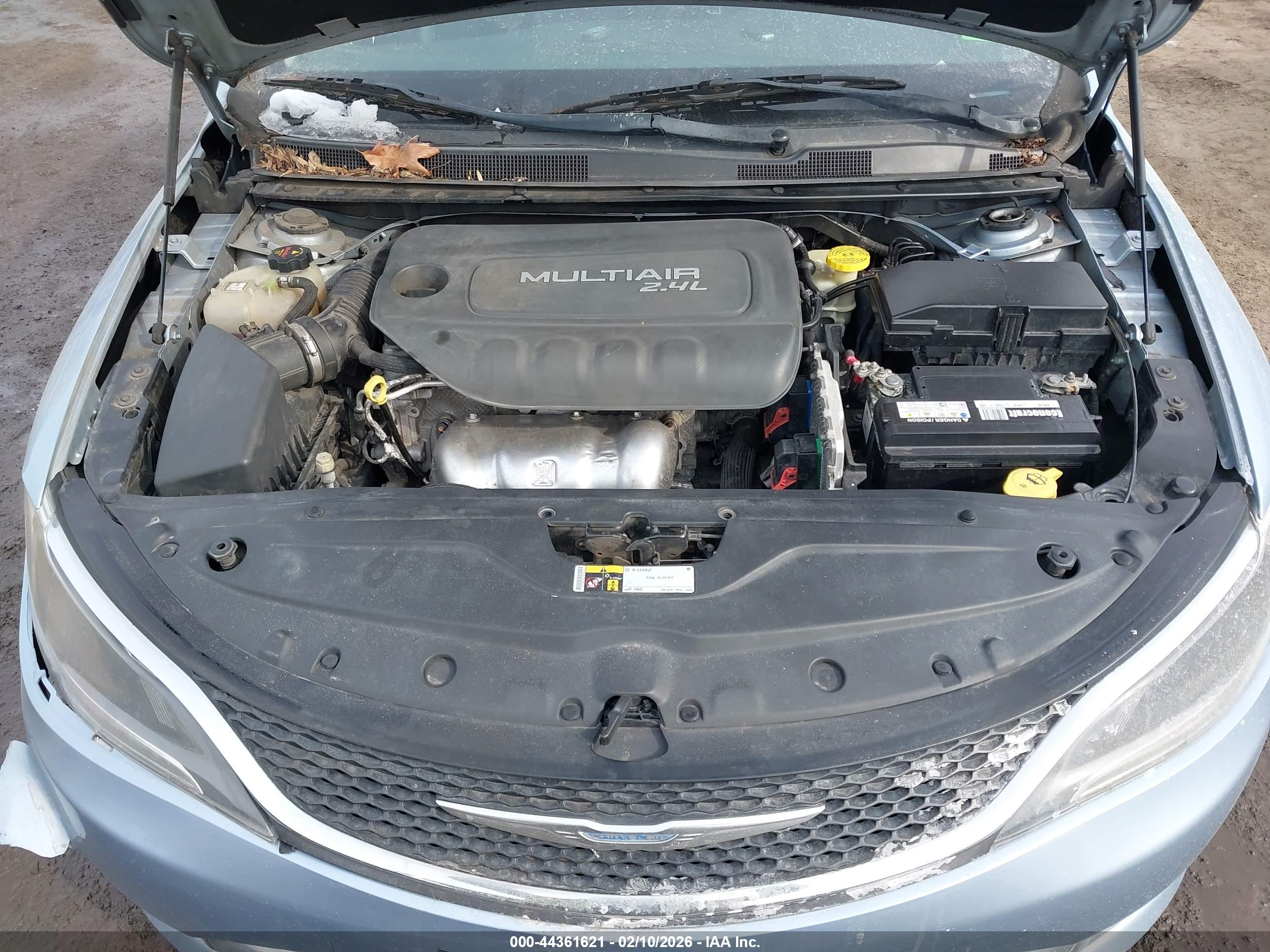 CHRYSLER 200 image 10
