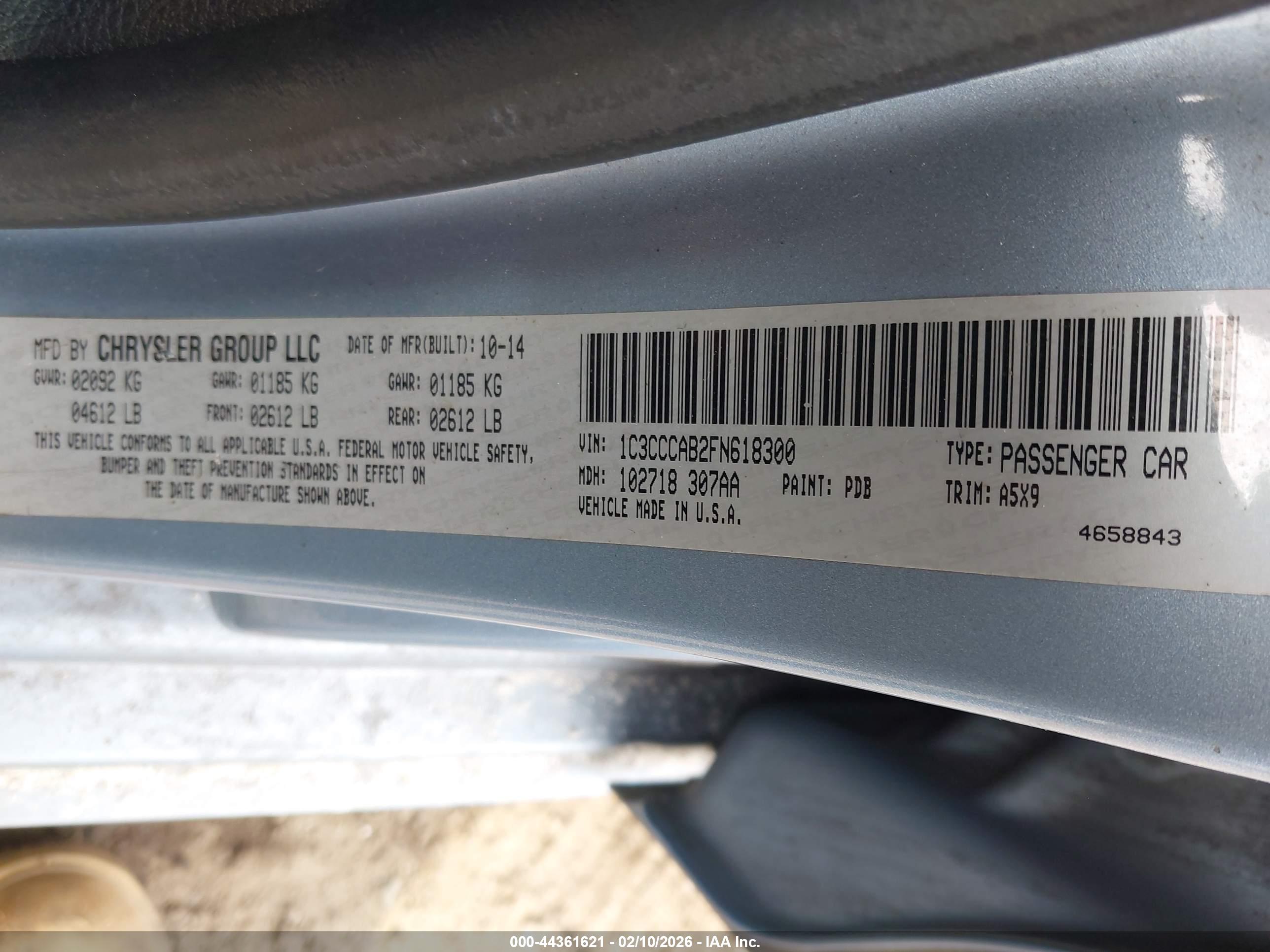 CHRYSLER 200 image 9
