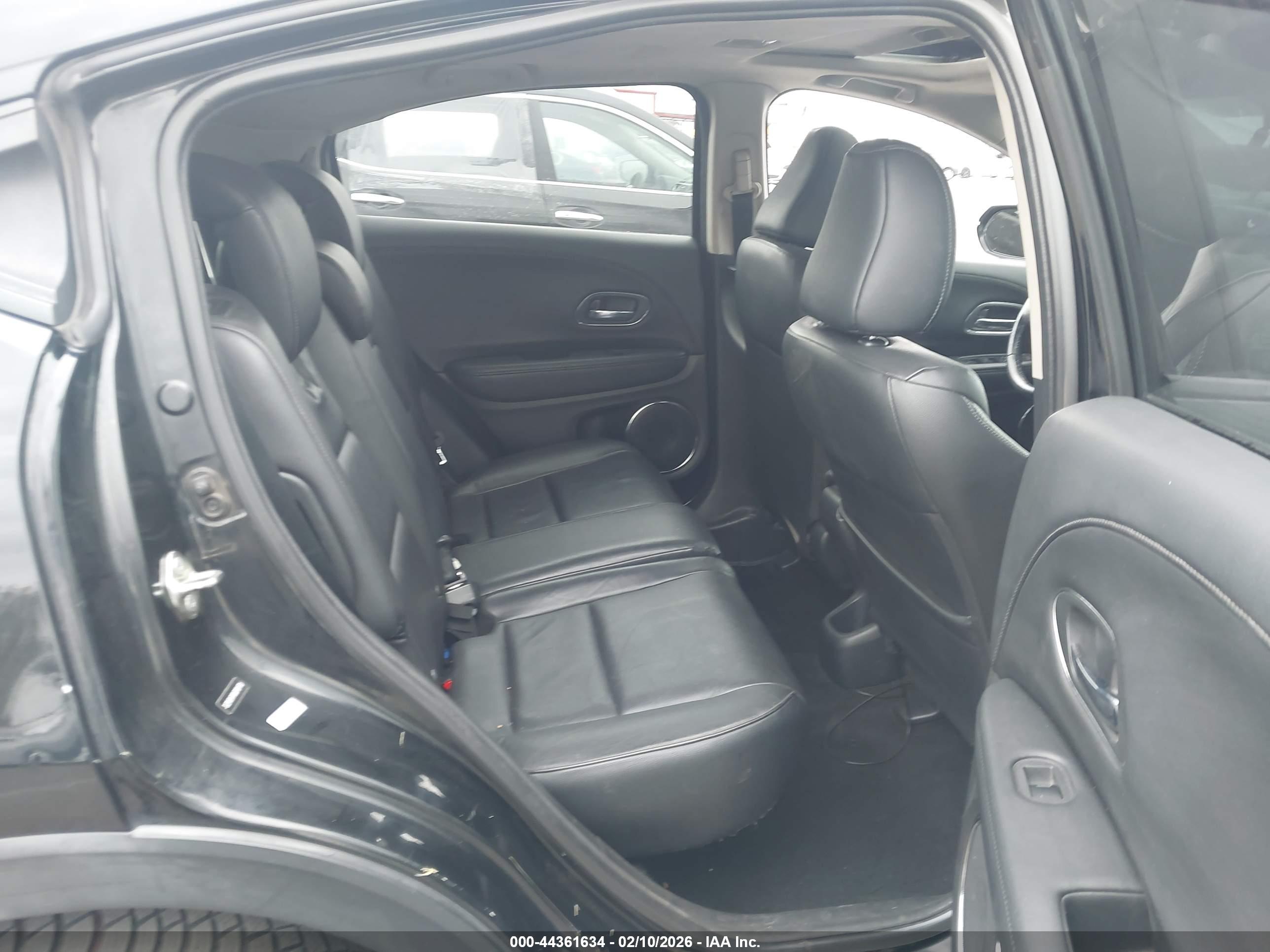 HONDA HR-V image 8