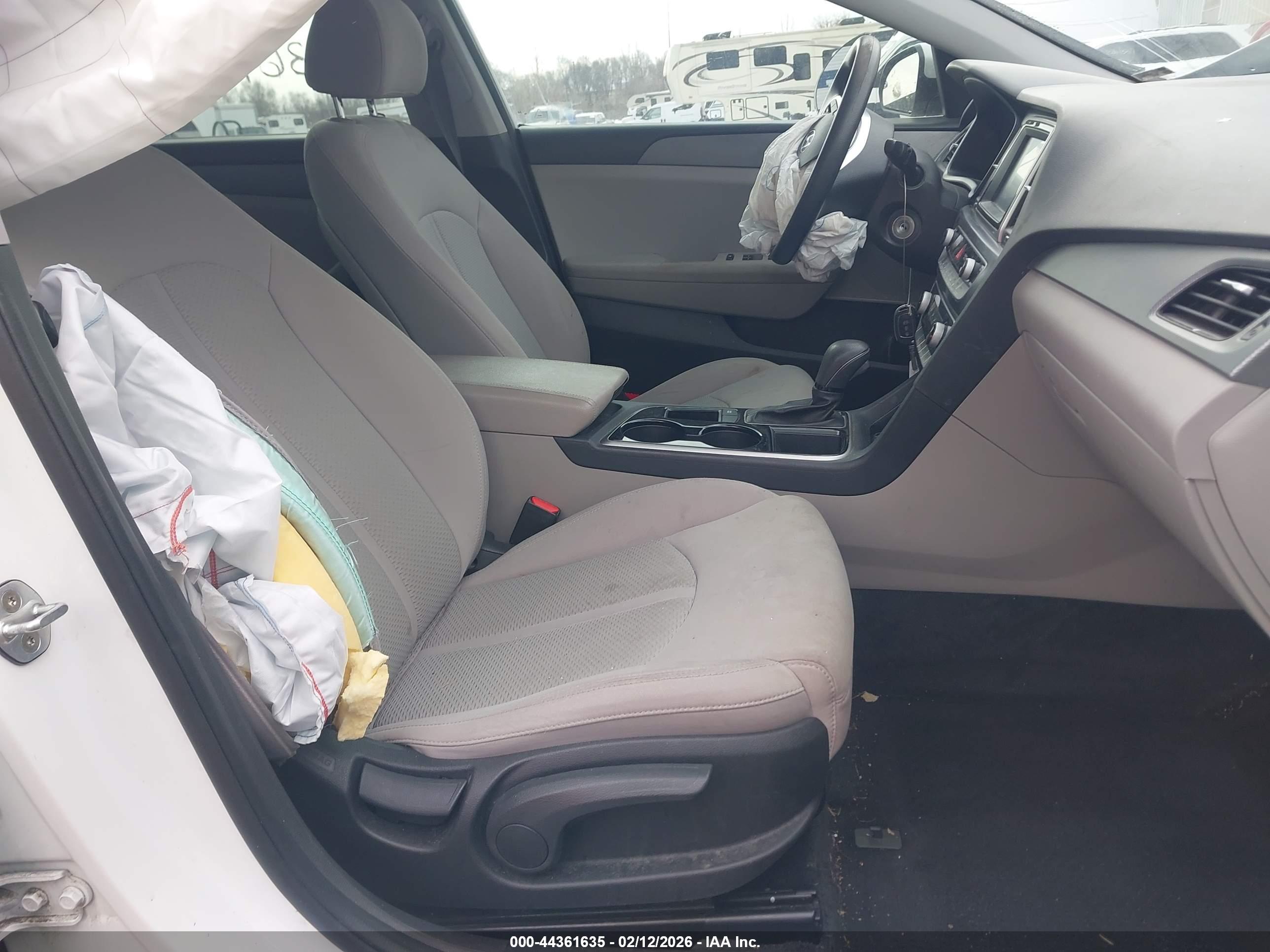 HYUNDAI SONATA image 5