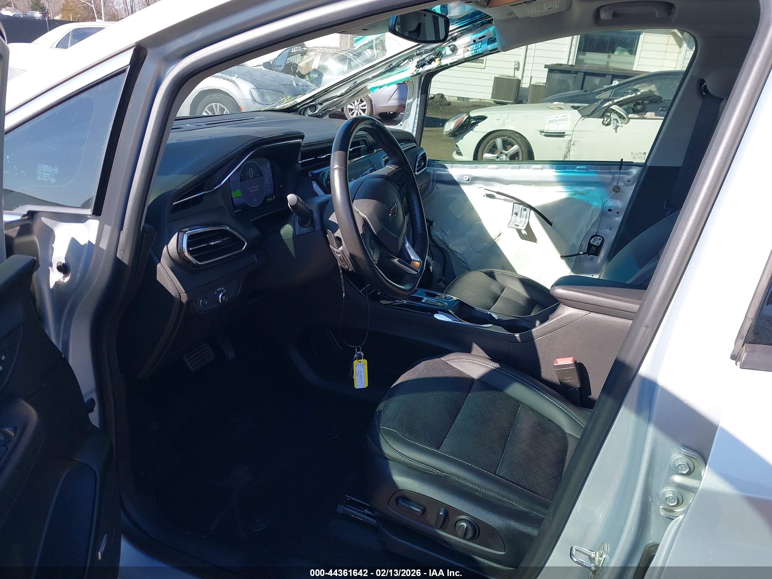 CHEVROLET BOLT image 5