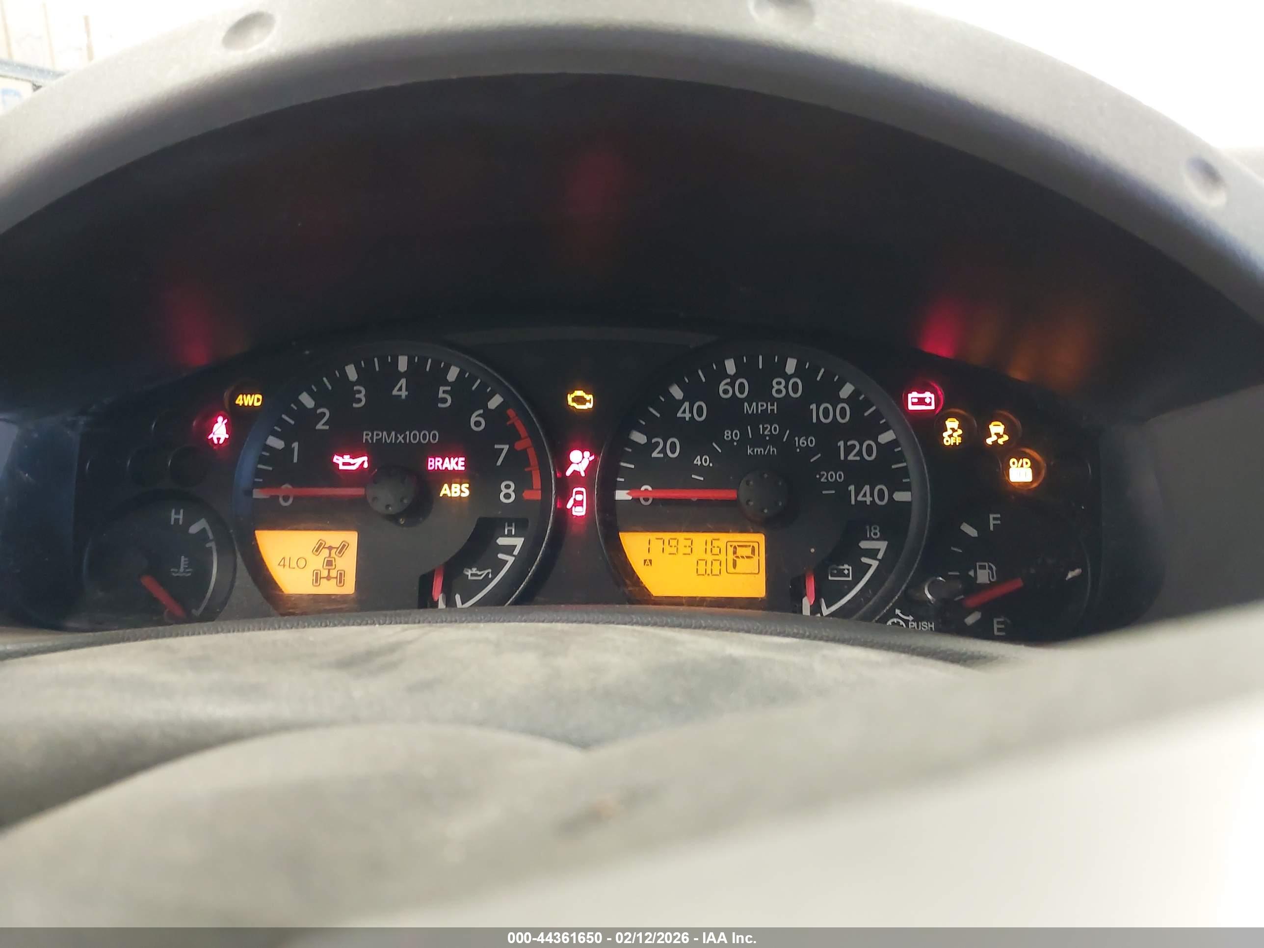 NISSAN XTERRA image 7