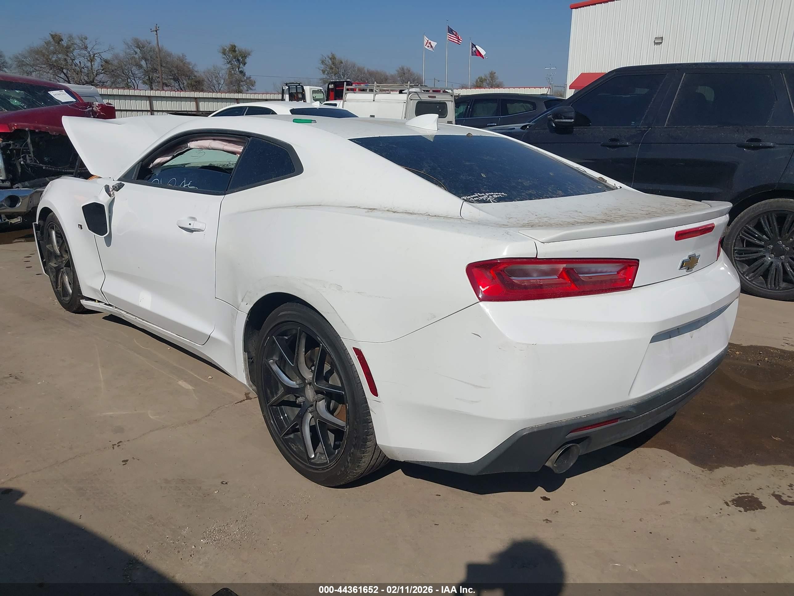 CHEVROLET CAMARO image 3