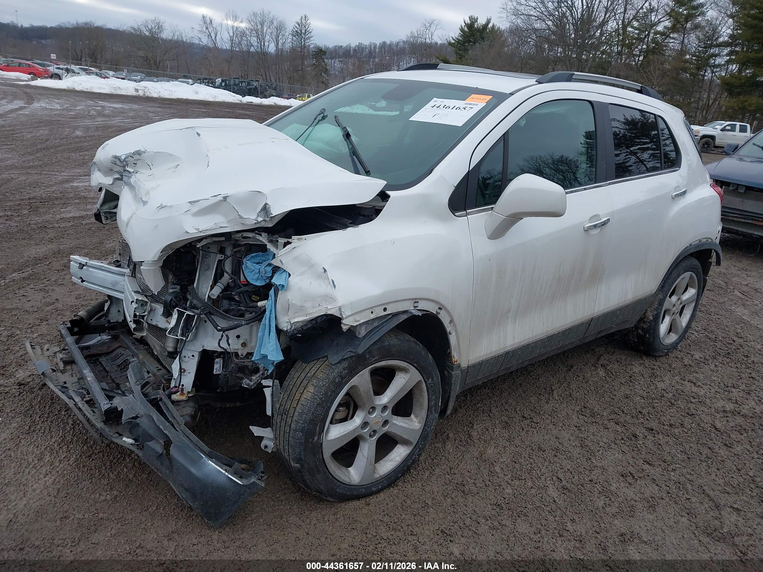 CHEVROLET TRAX image 2