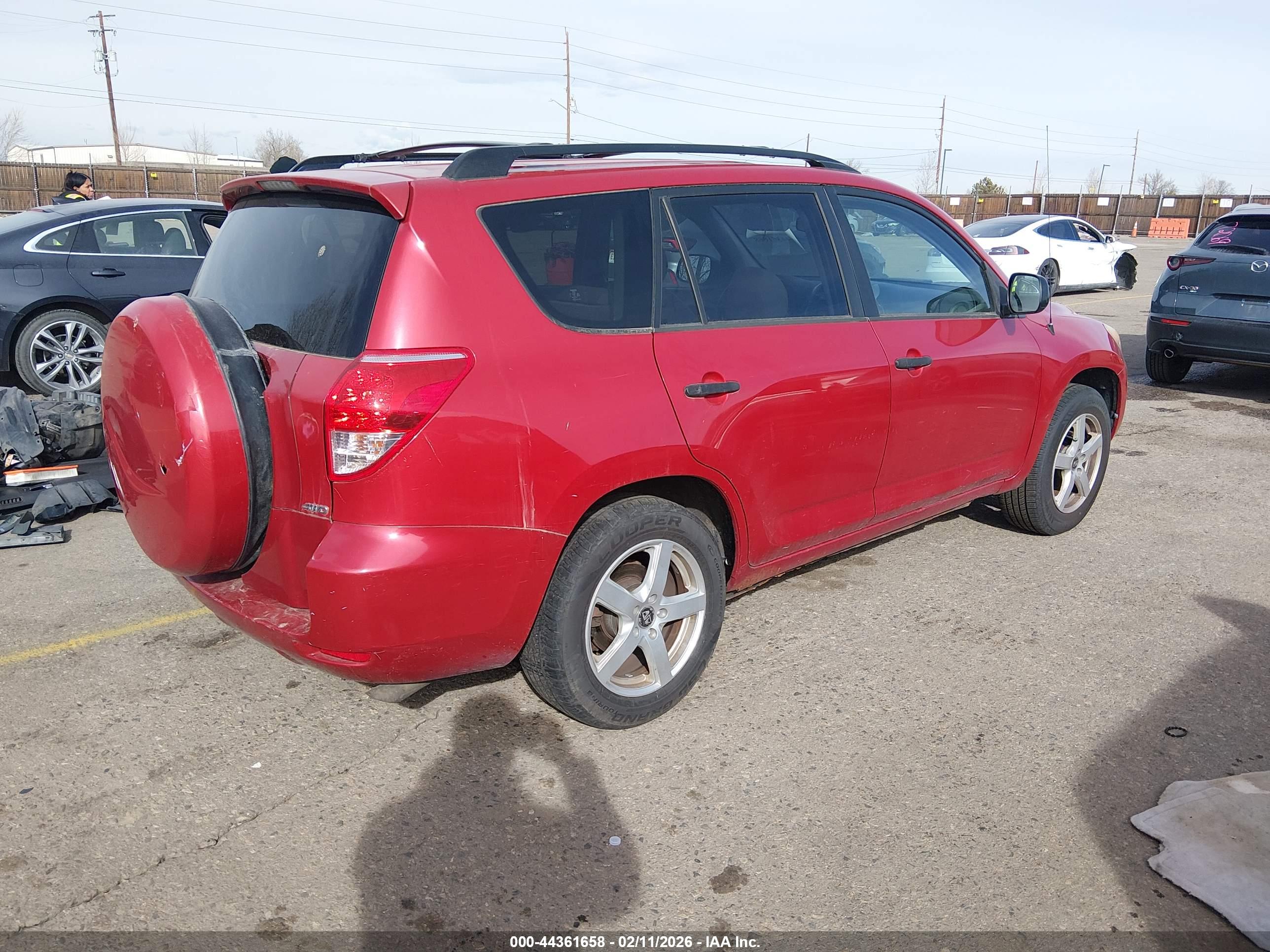 TOYOTA RAV4 image 4