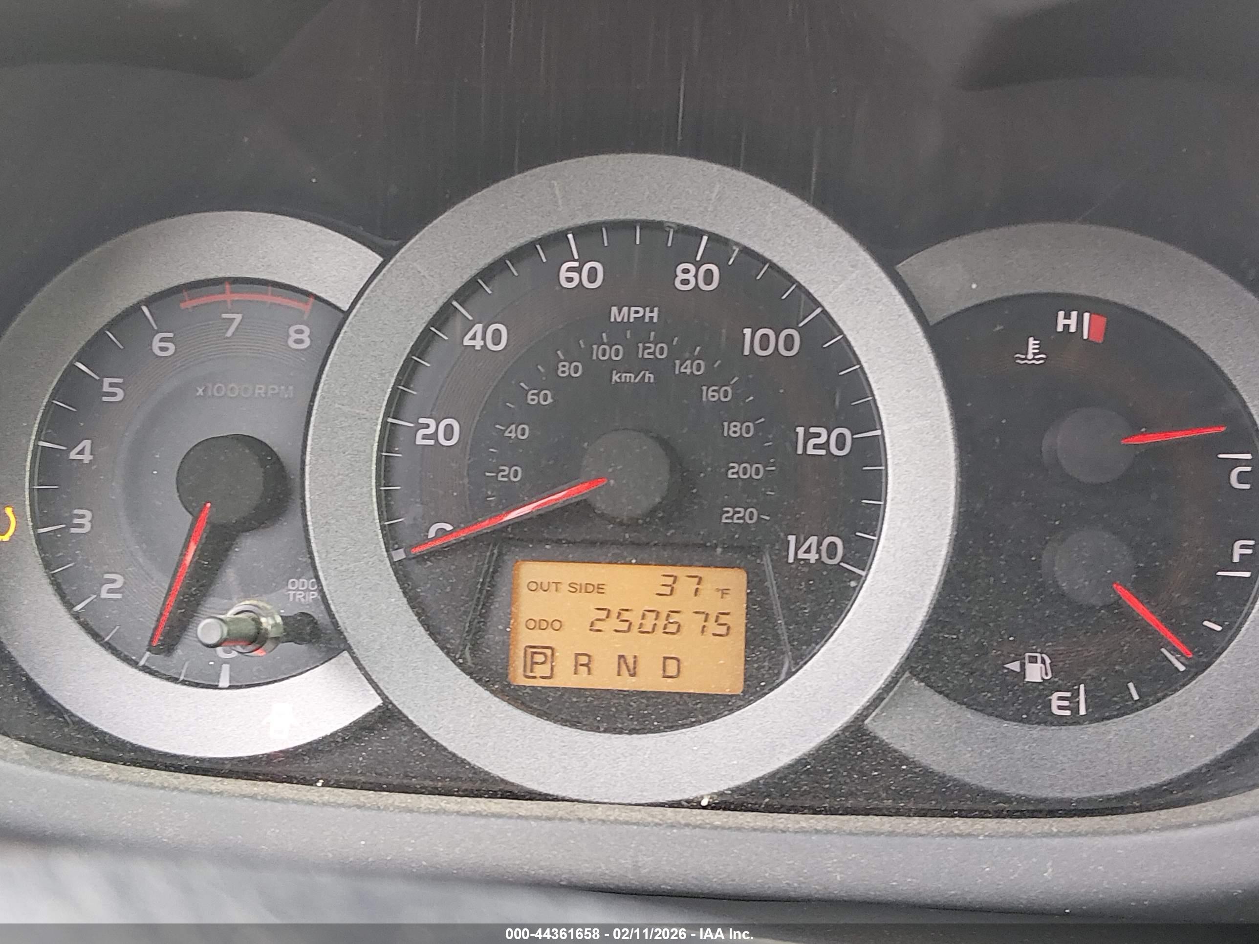 TOYOTA RAV4 image 7