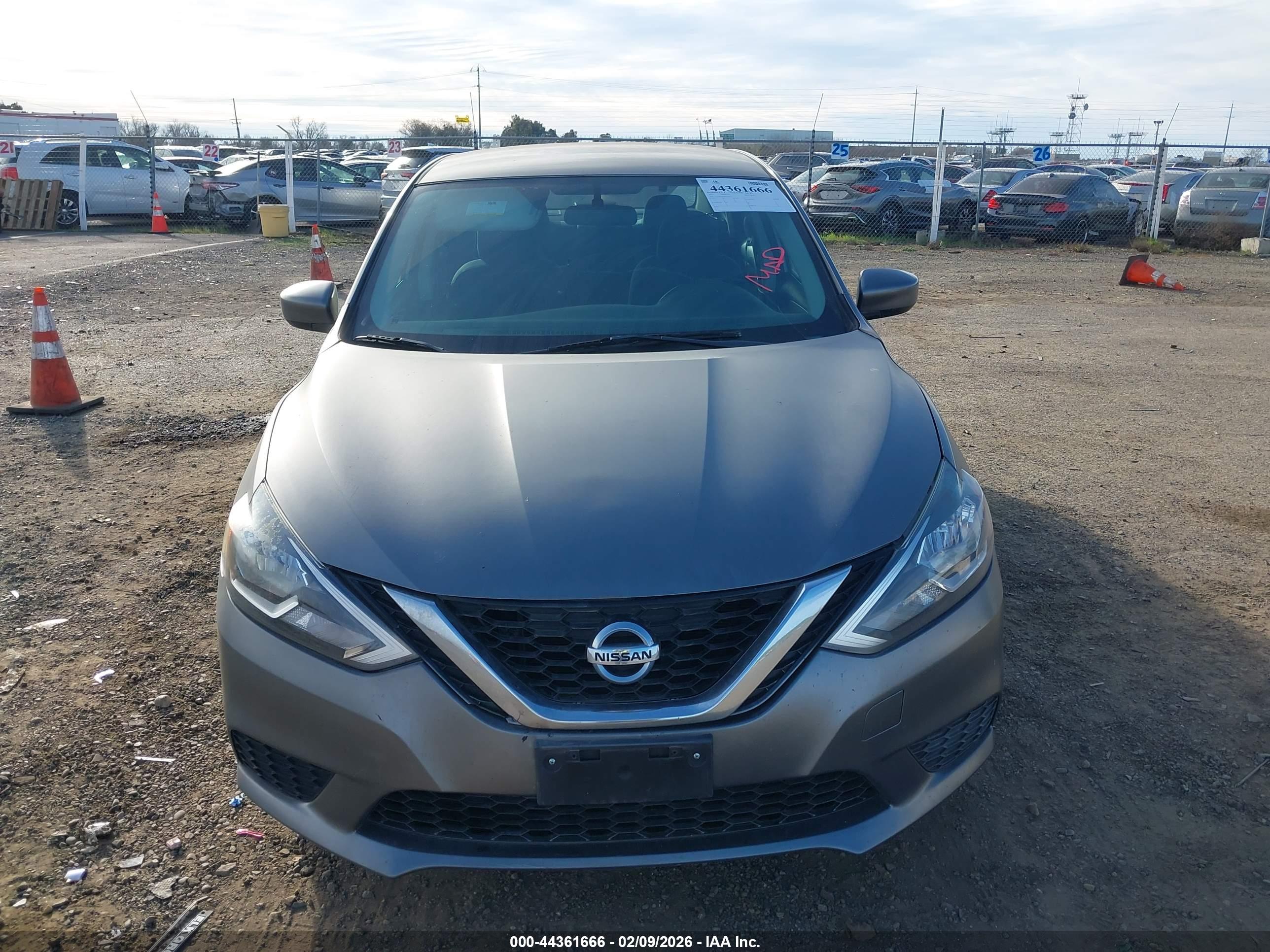 NISSAN SENTRA image 6