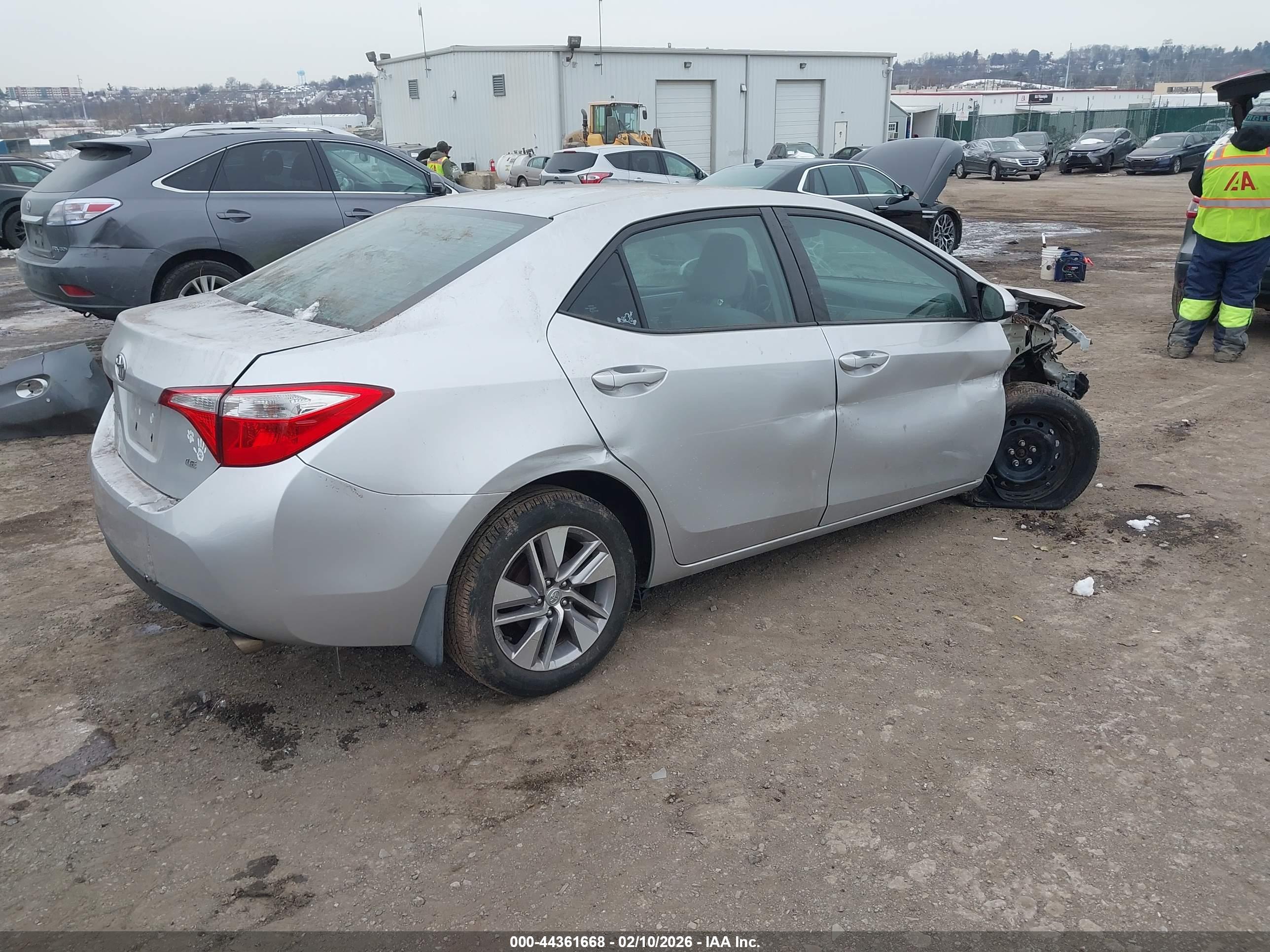 TOYOTA COROLLA image 4