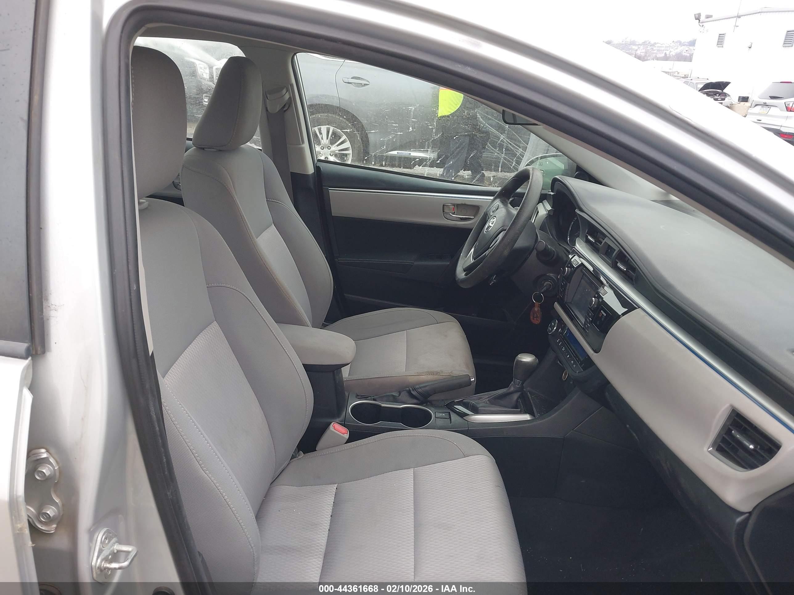 TOYOTA COROLLA image 5