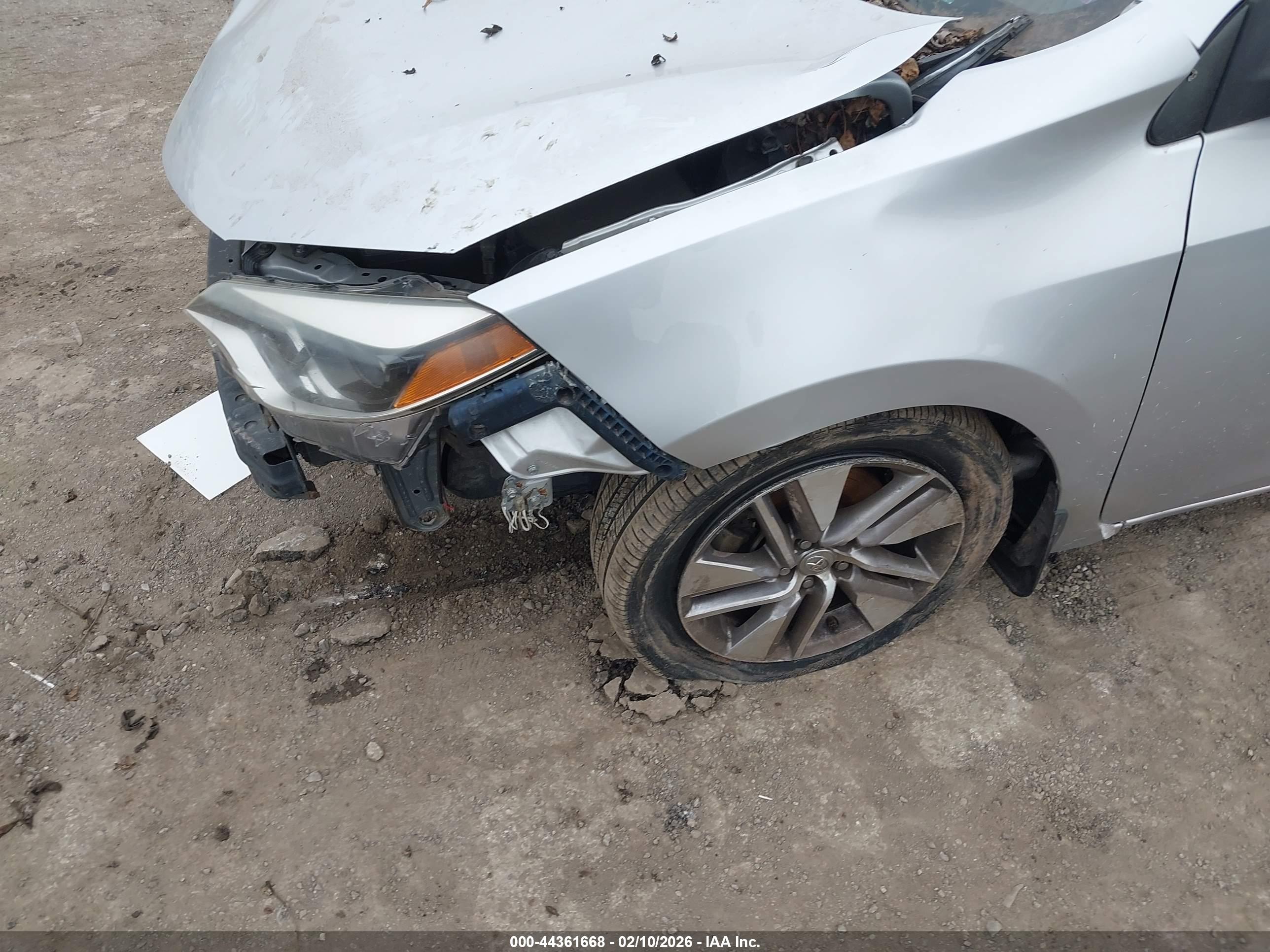 TOYOTA COROLLA image 6