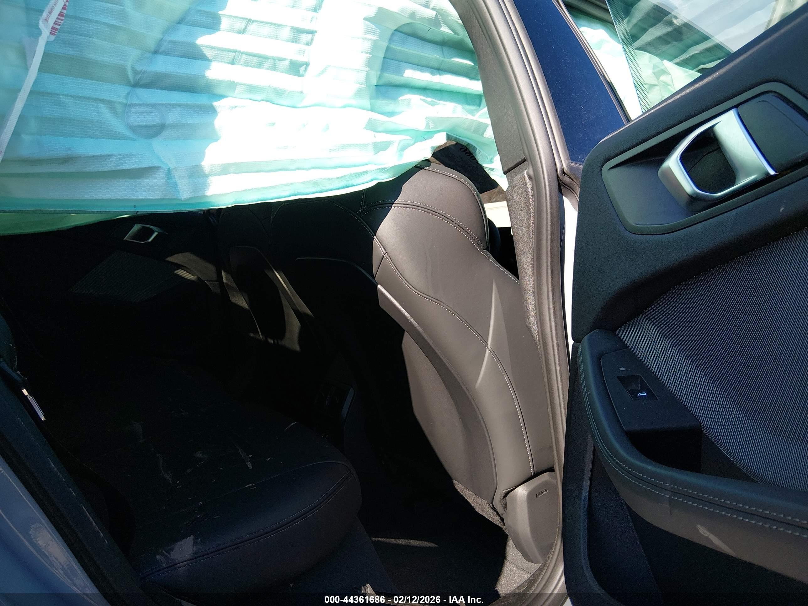 BMW 228 image 8