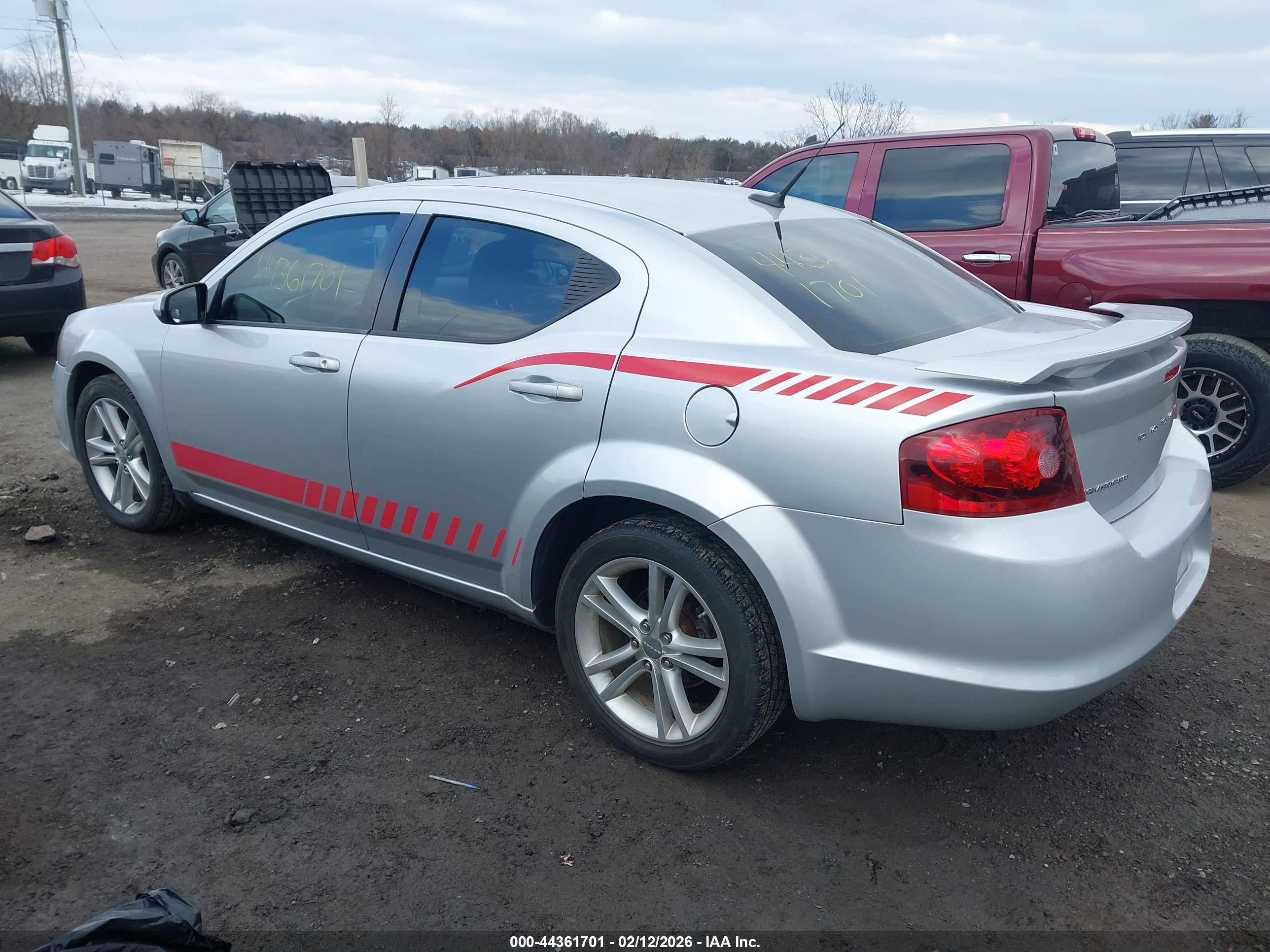 DODGE AVENGER image 3