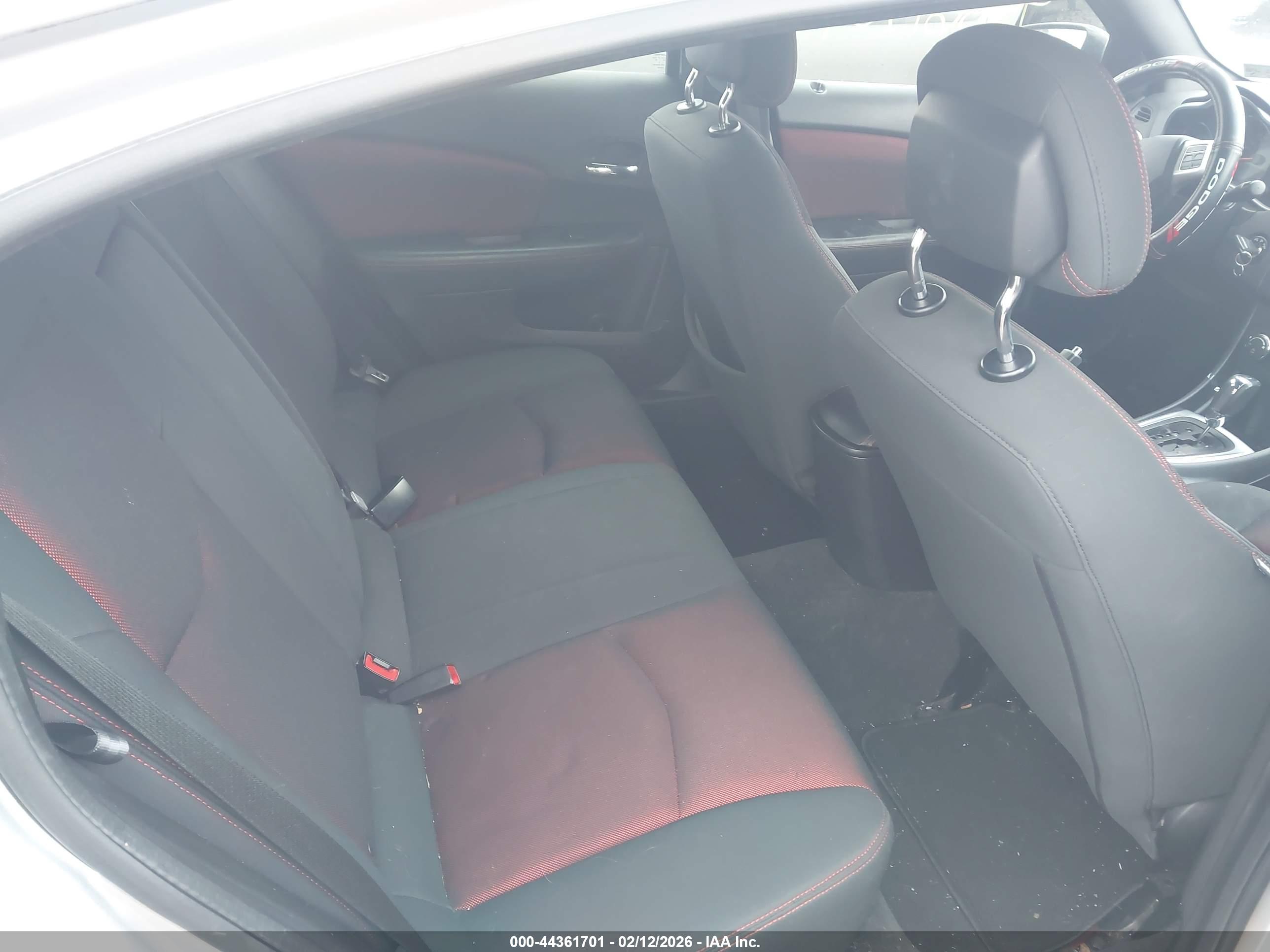 DODGE AVENGER image 8