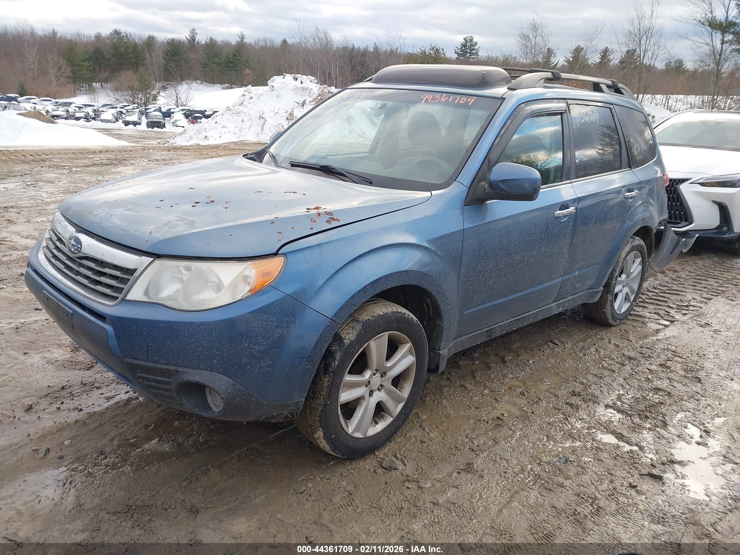 SUBARU FORESTER image 2