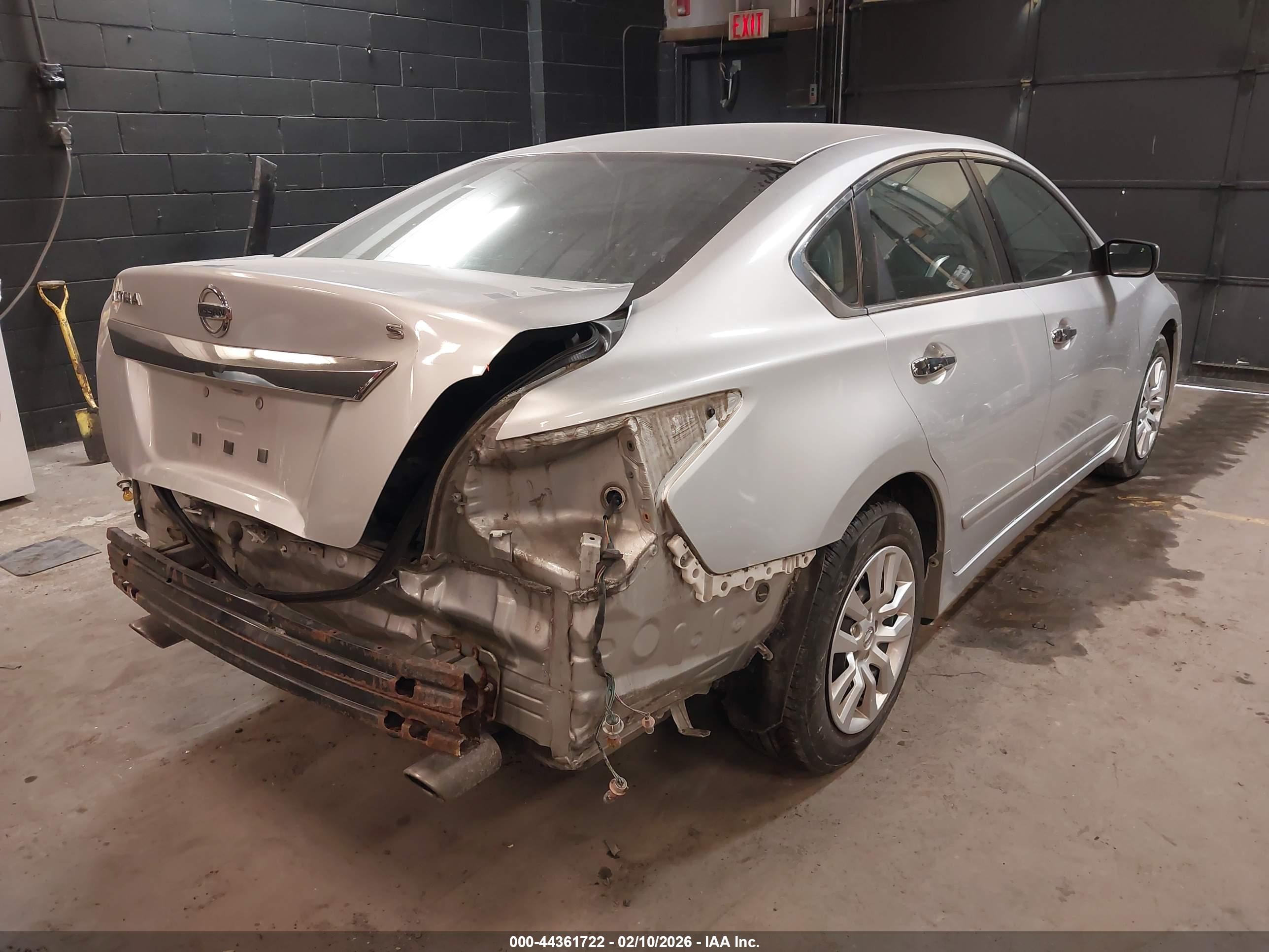 NISSAN ALTIMA image 4