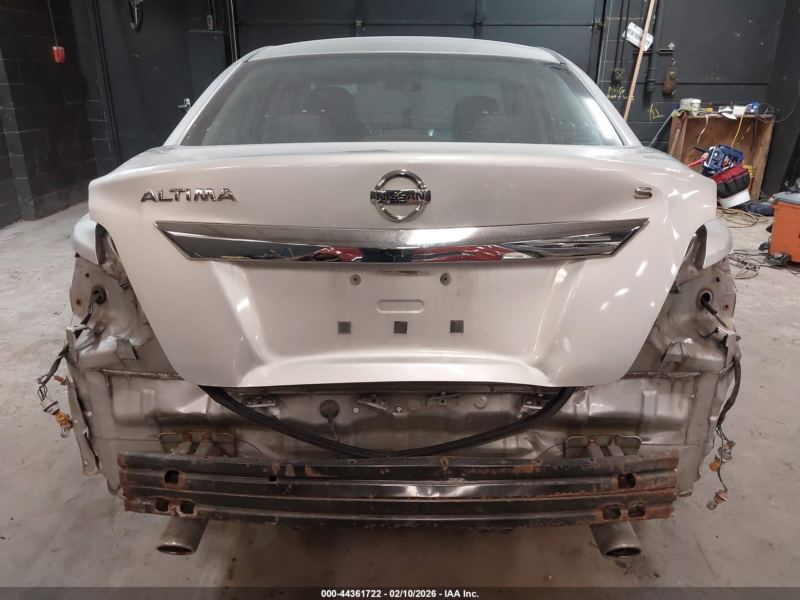 NISSAN ALTIMA image 6