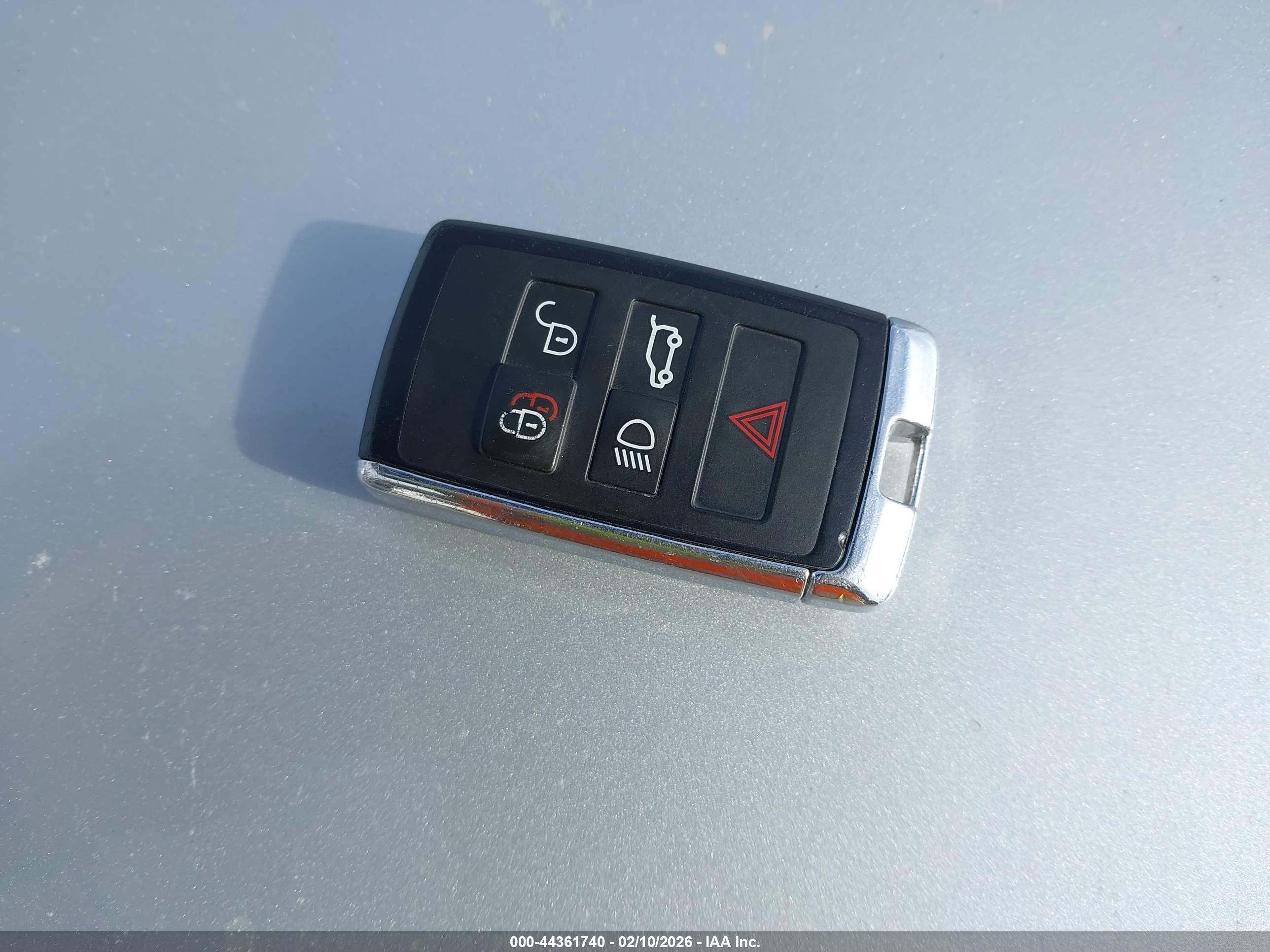 LAND ROVER image 11