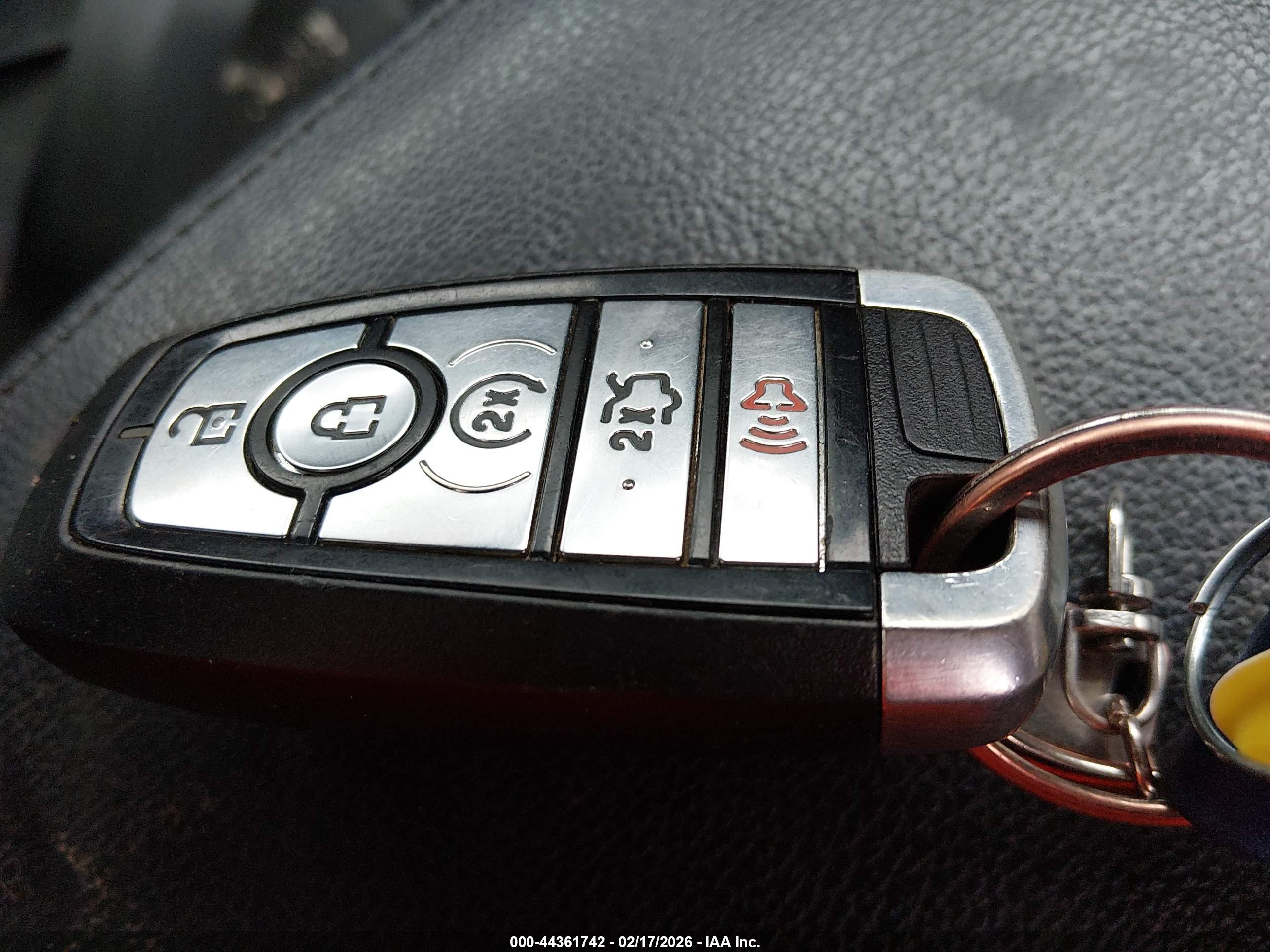 FORD EXPLORER image 11