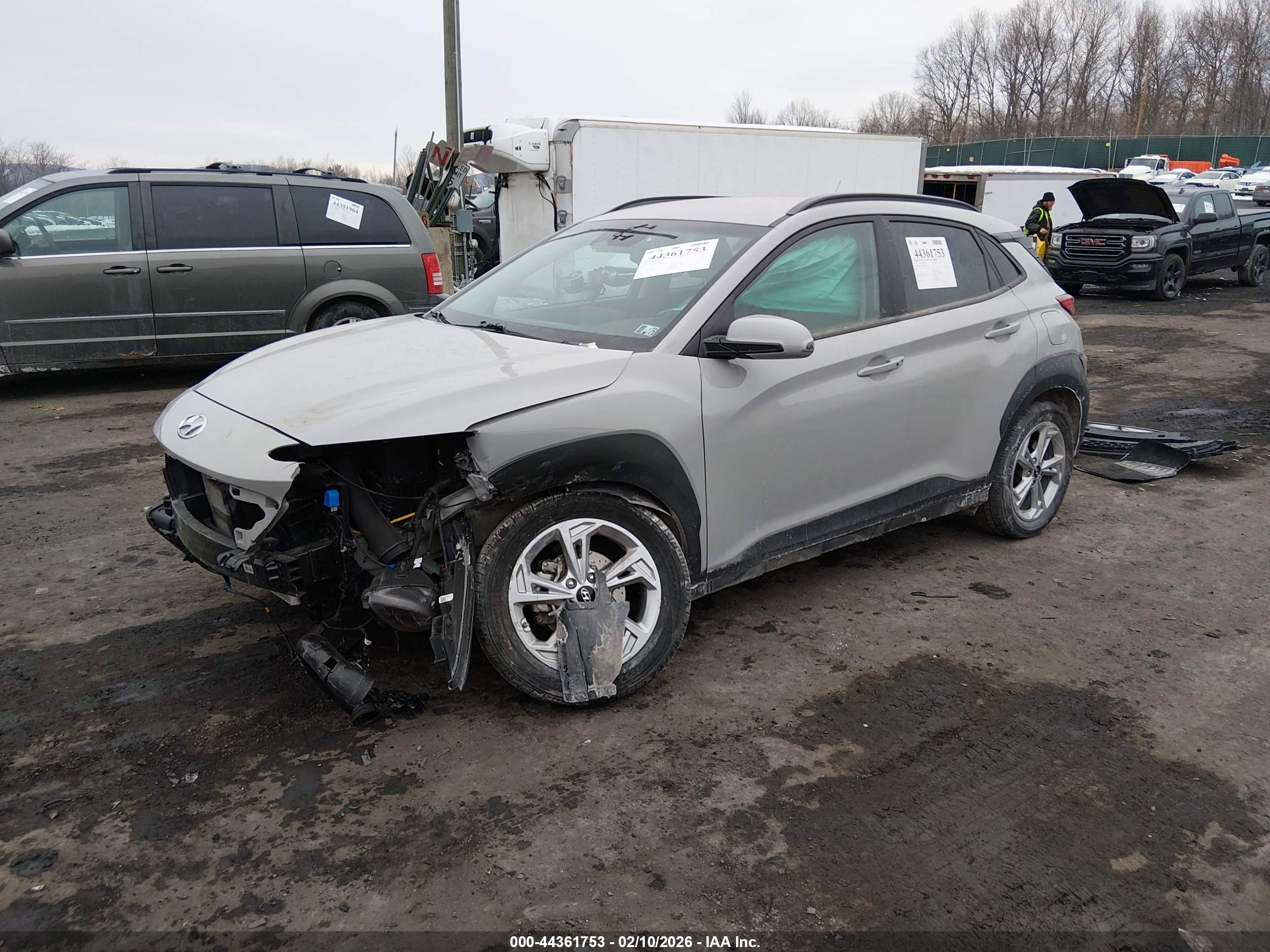HYUNDAI KONA image 2