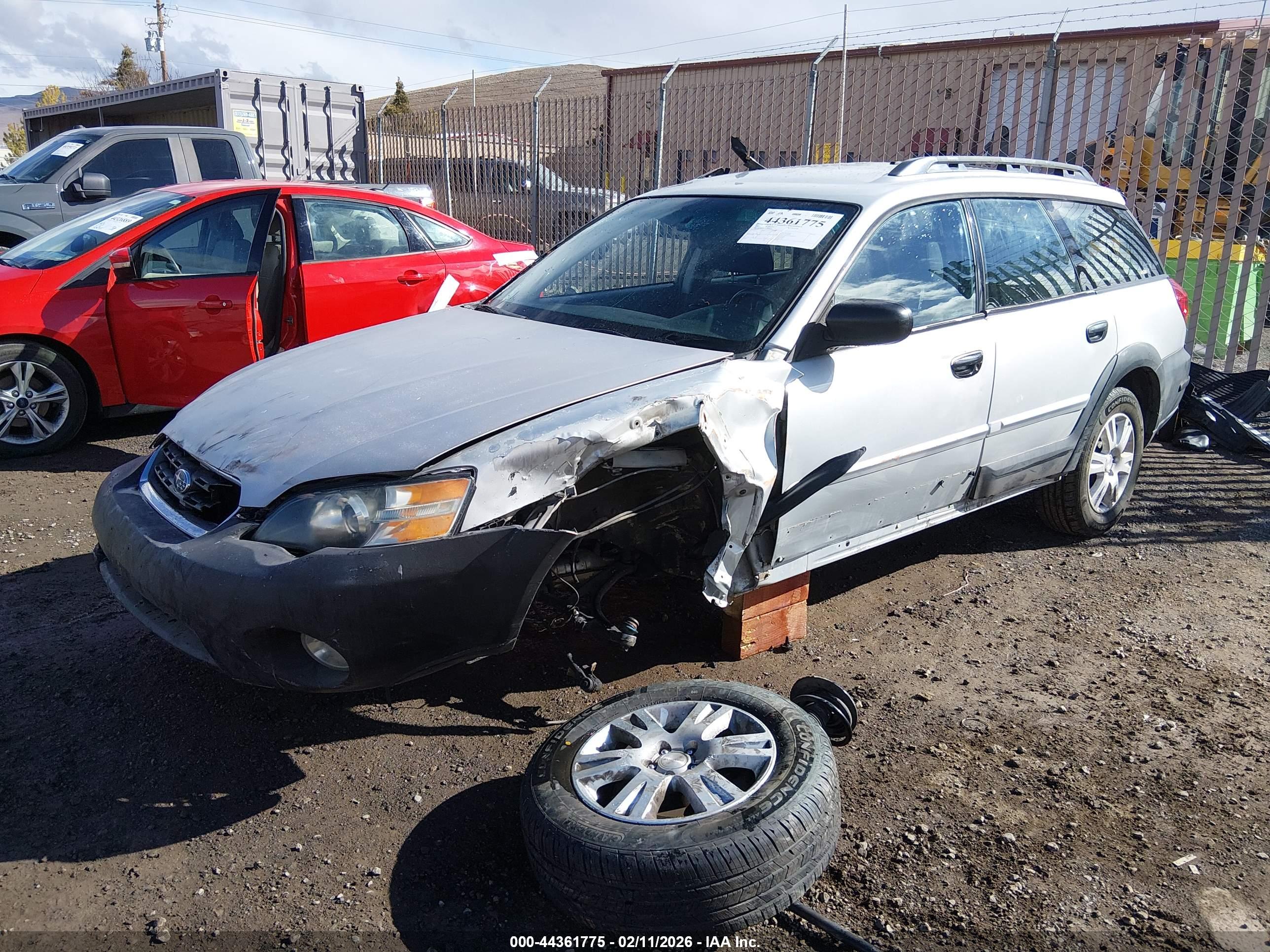 SUBARU OUTBACK image 2