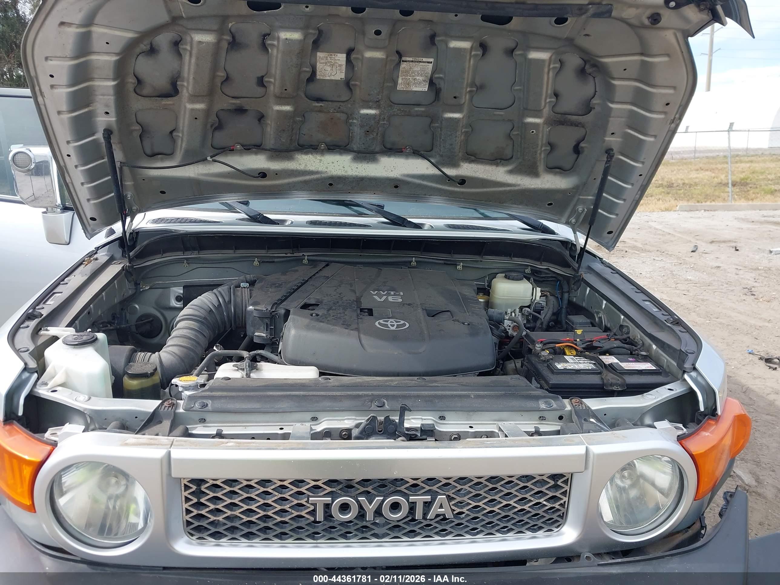TOYOTA FJ image 10