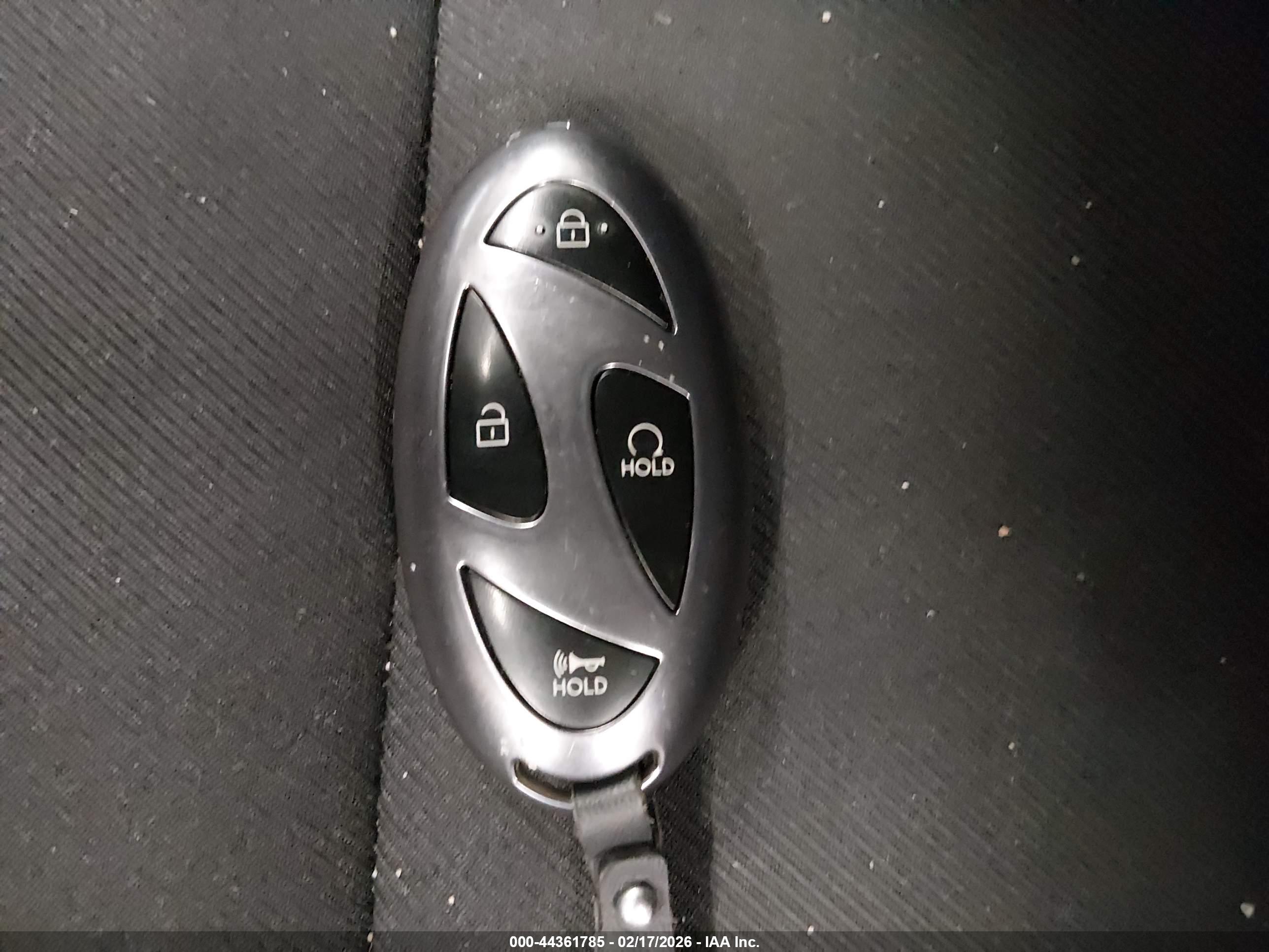 HYUNDAI TUCSON image 11